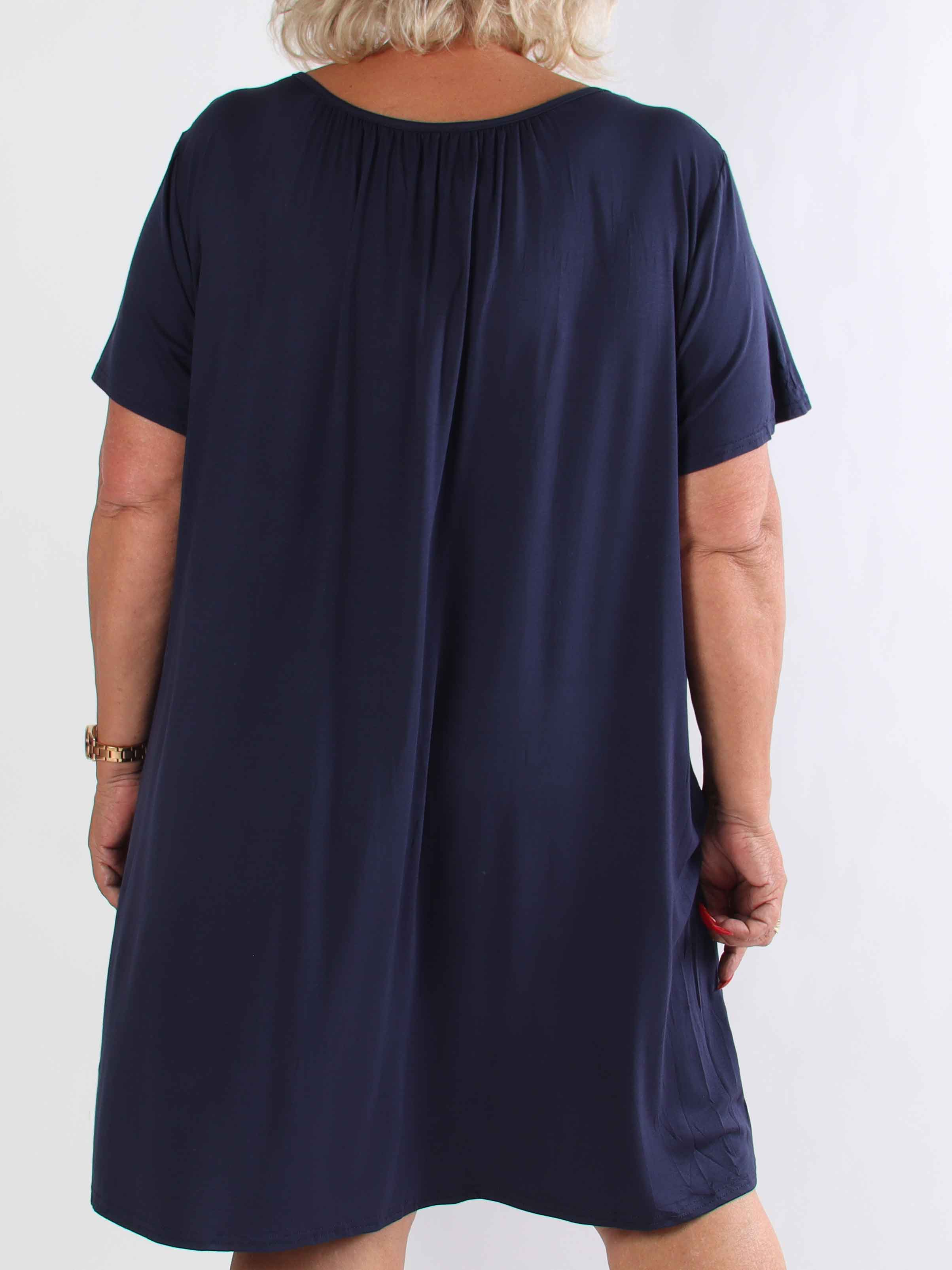 Miravi Sparkle - Lös plus size klänning i elastiskt tyg med strass