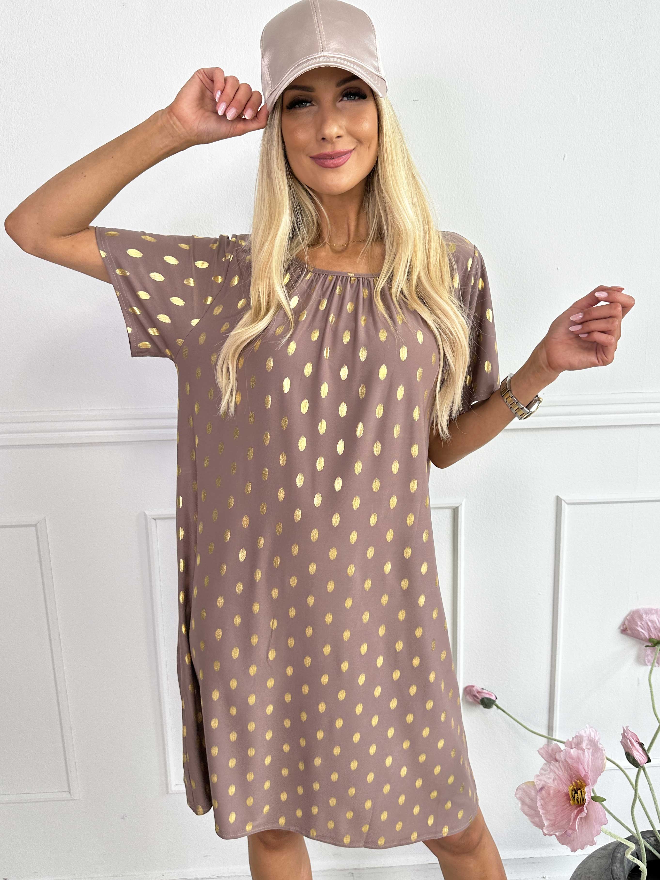 Miravi Gold - Løs kjole i elastisk stof med guld dutter