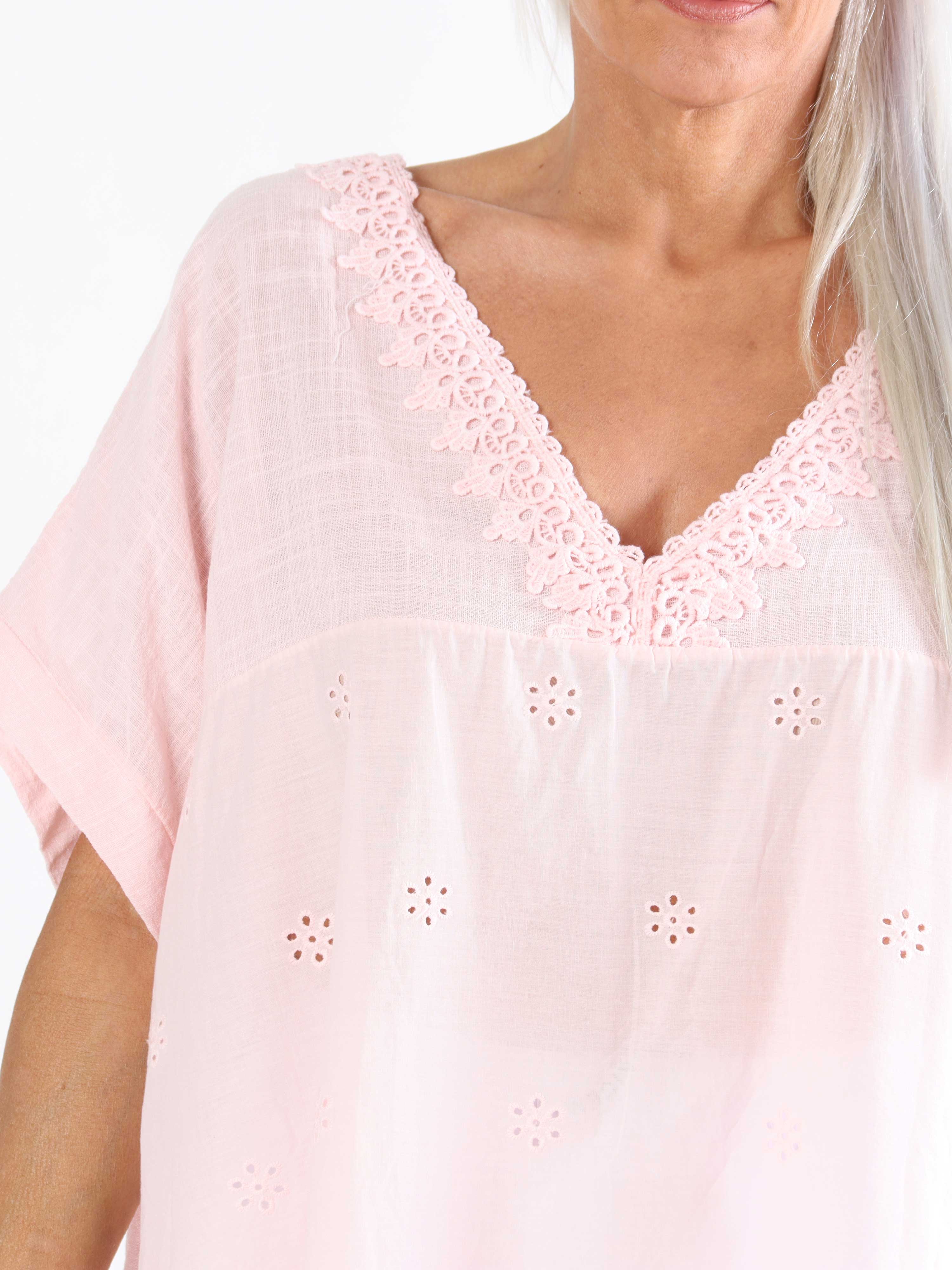 Mirina - Plus size tunika i bomull med broderie anglaise