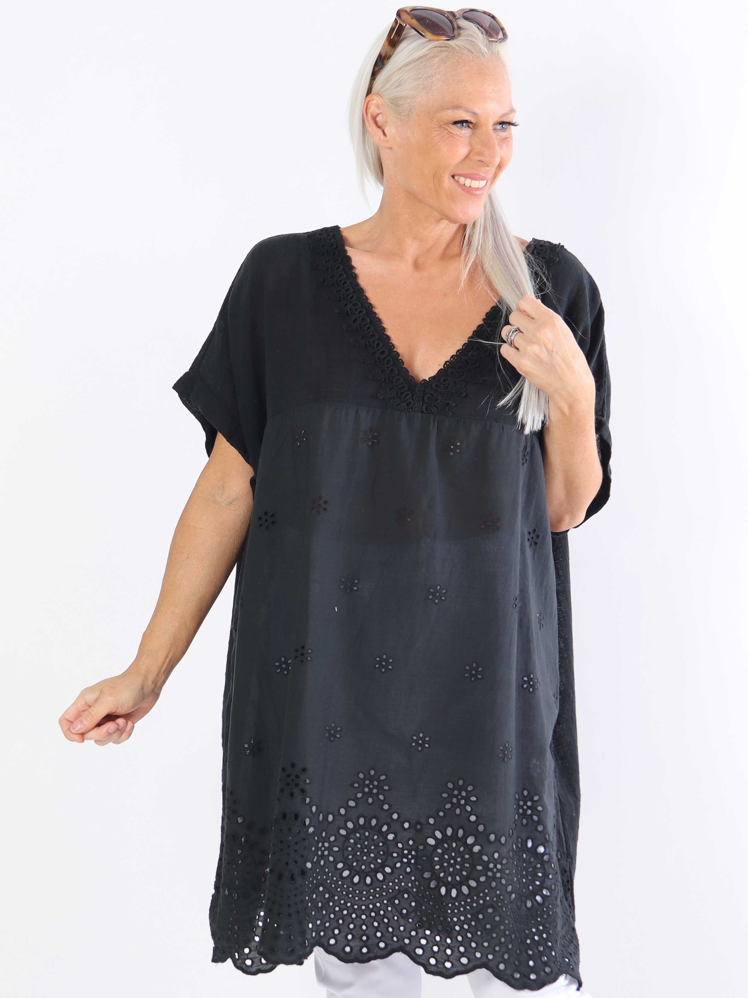 Mirina - Plus size tunika i bomull med broderie anglaise