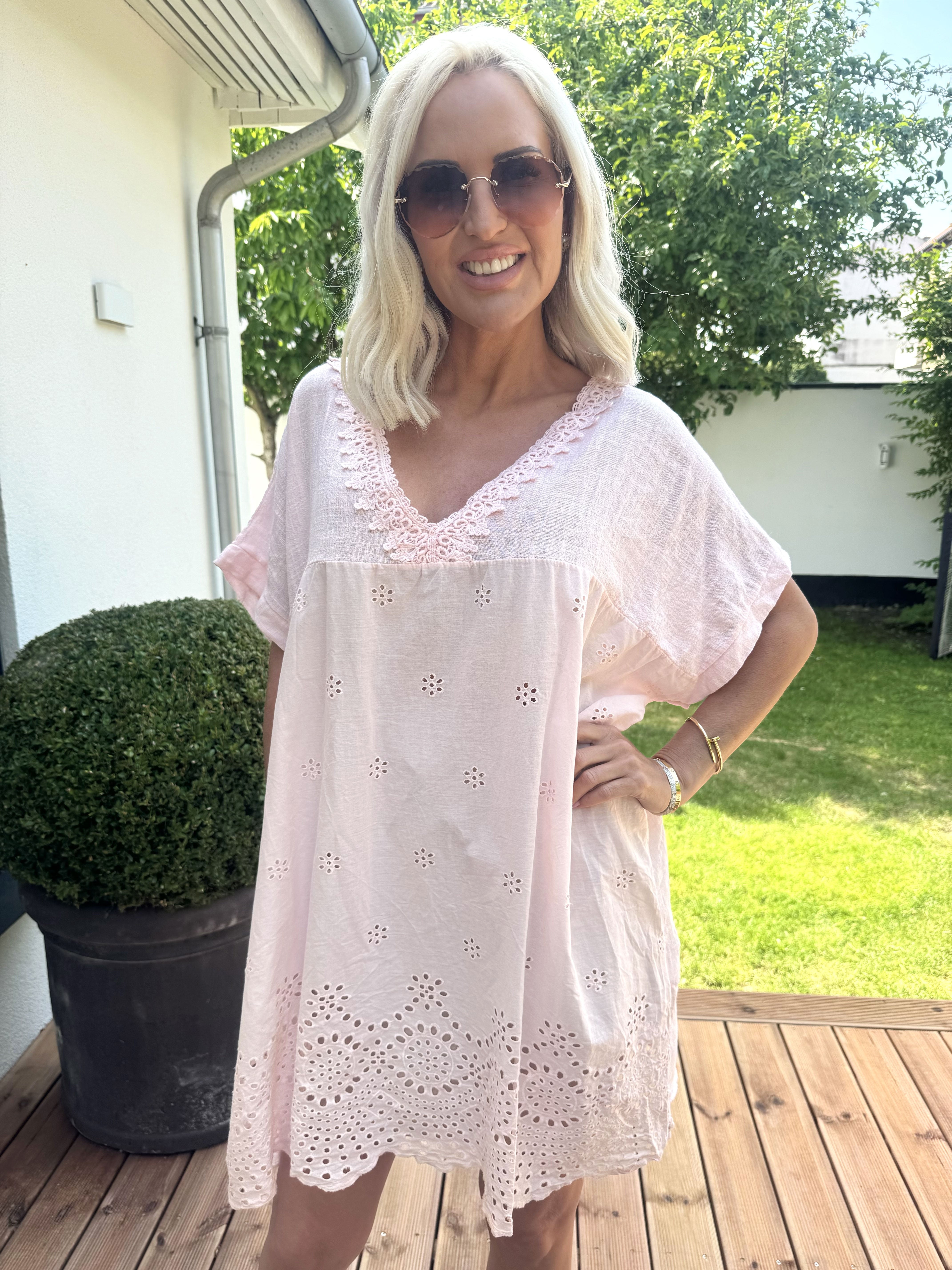 Mirina - Söt tunika i bomull med broderie anglaise