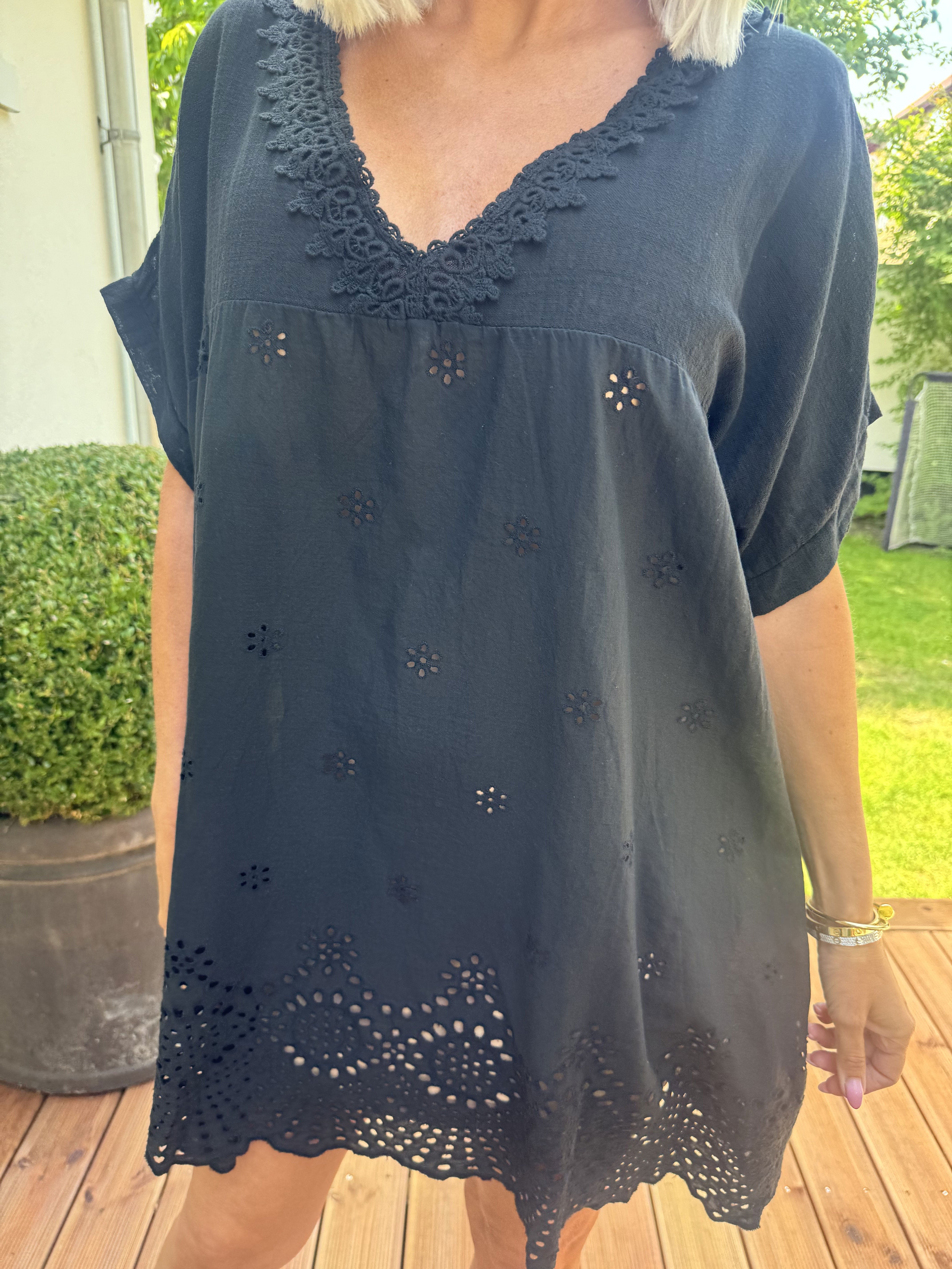 Mirina - Söt tunika i bomull med broderie anglaise