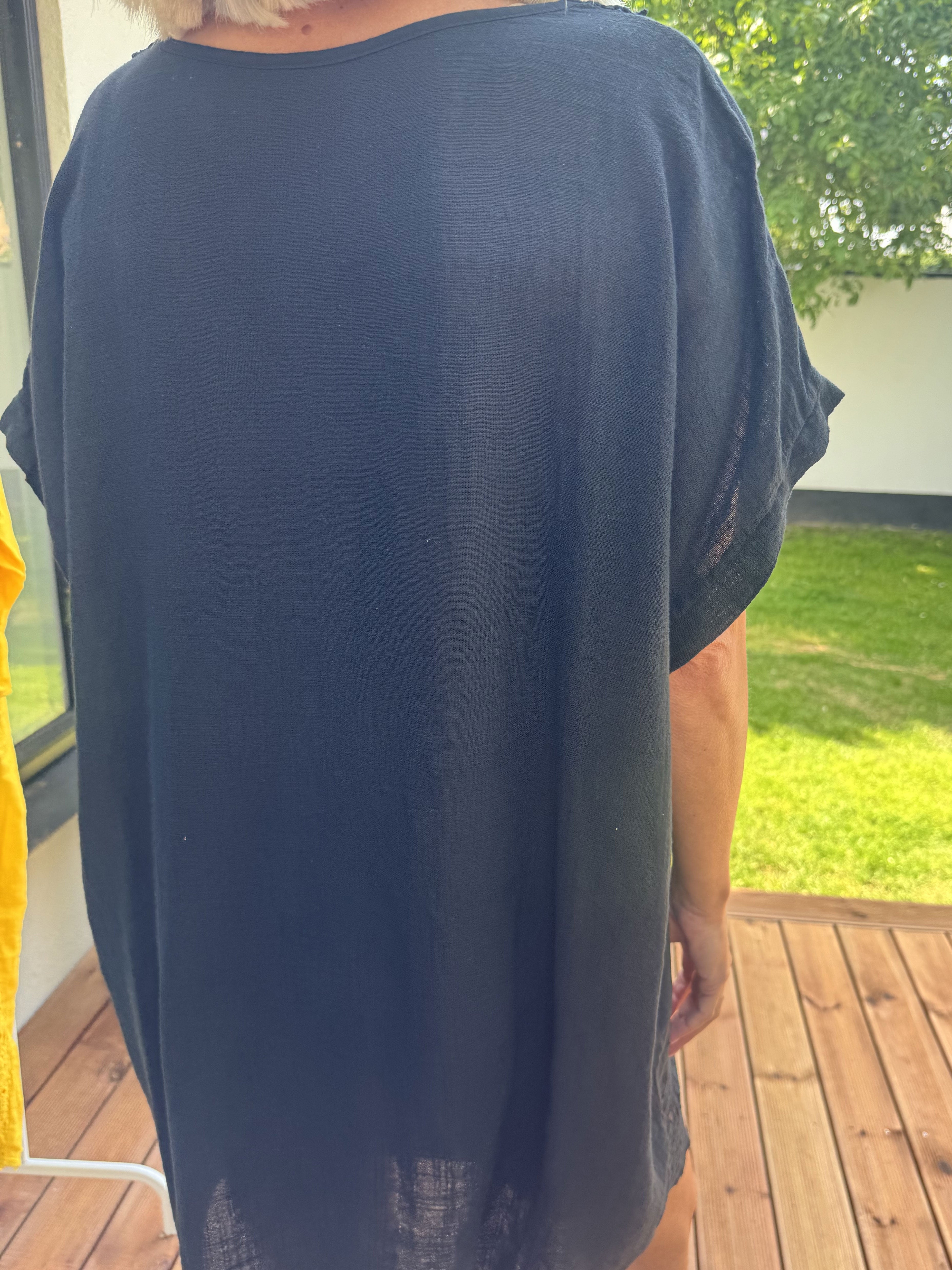 Mirina - Söt tunika i bomull med broderie anglaise