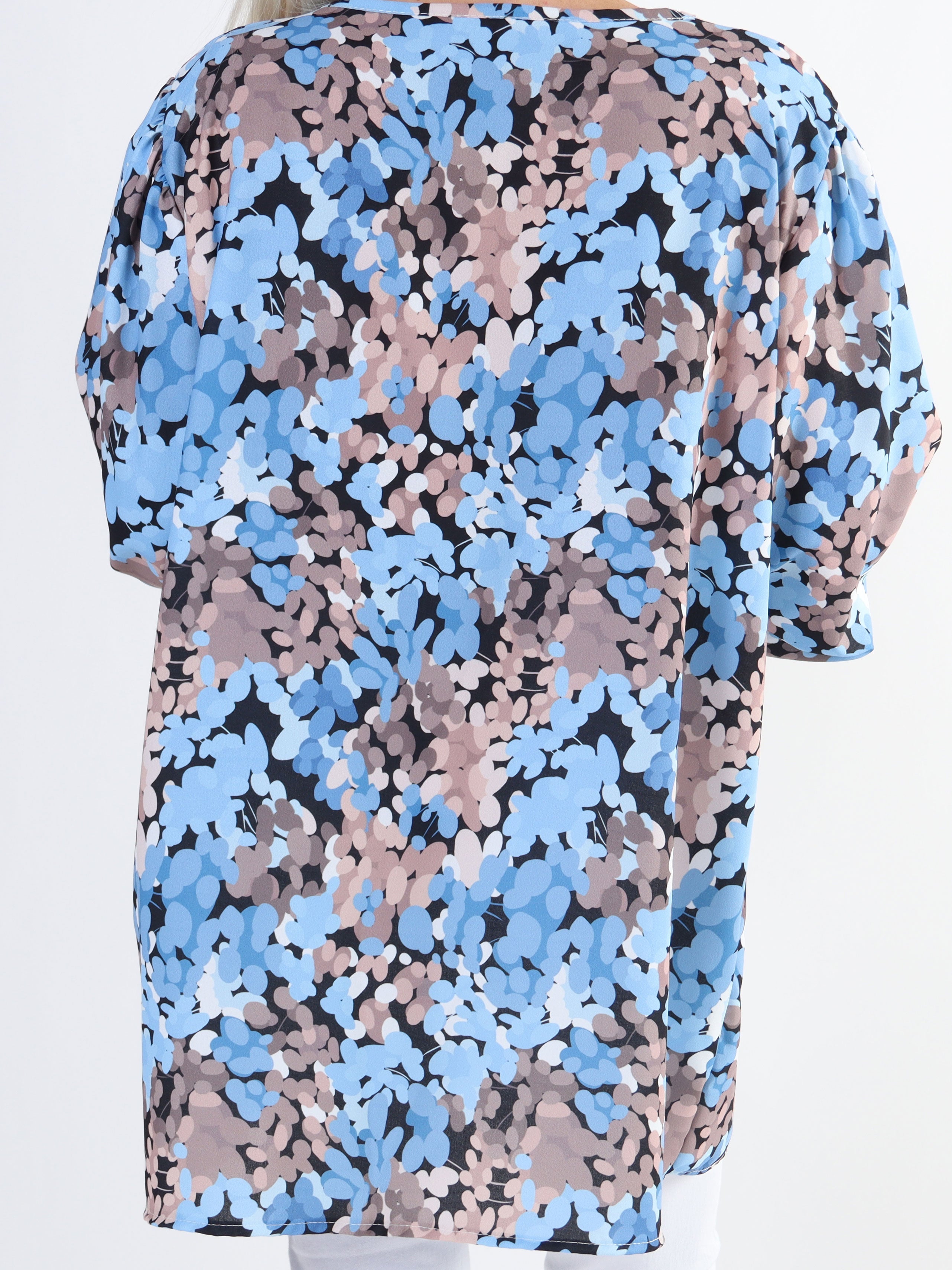 Moa - Blus i plusstorlek med elastiska ärmslut