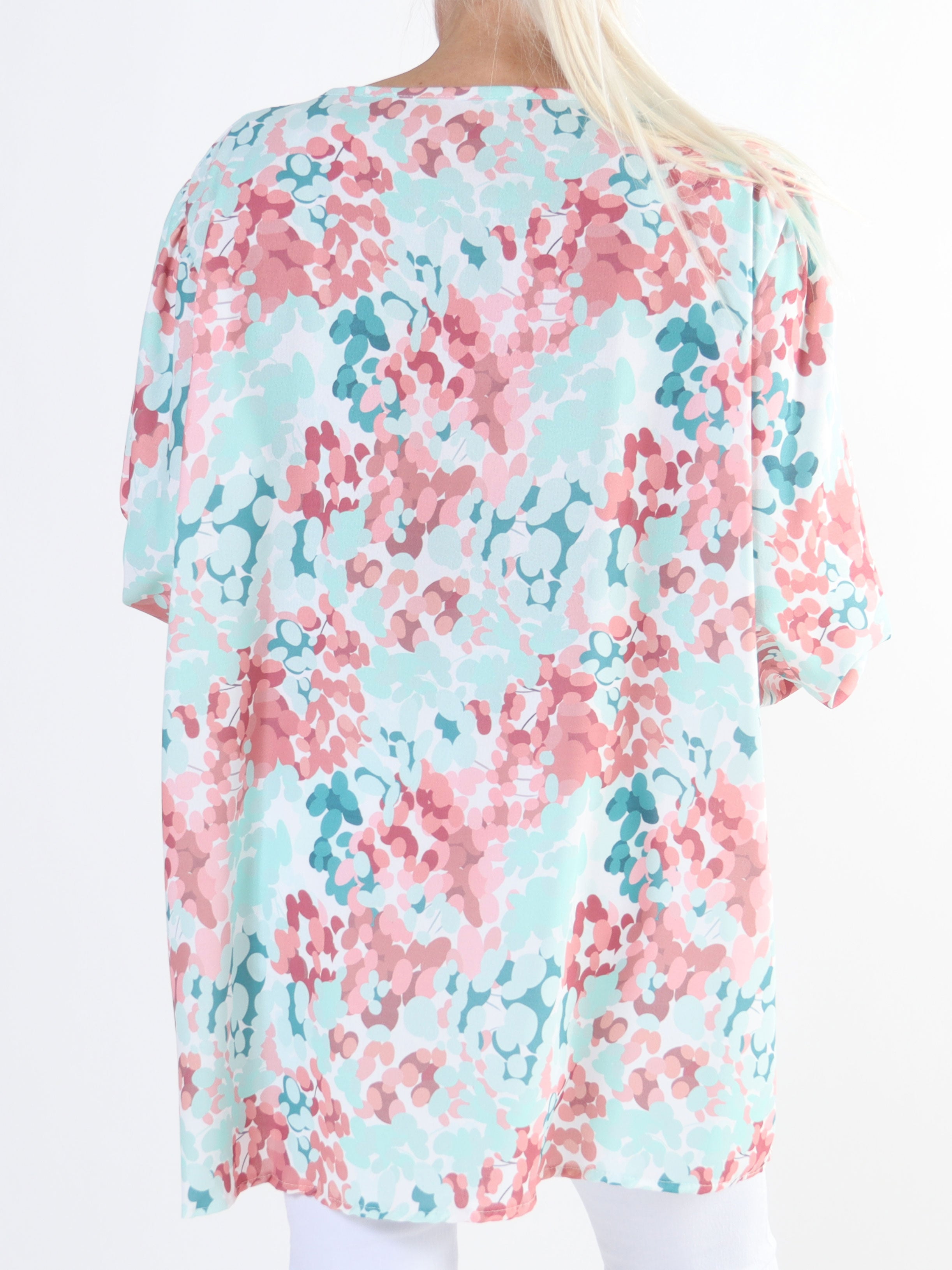 Moa - Blus i plusstorlek med elastiska ärmslut