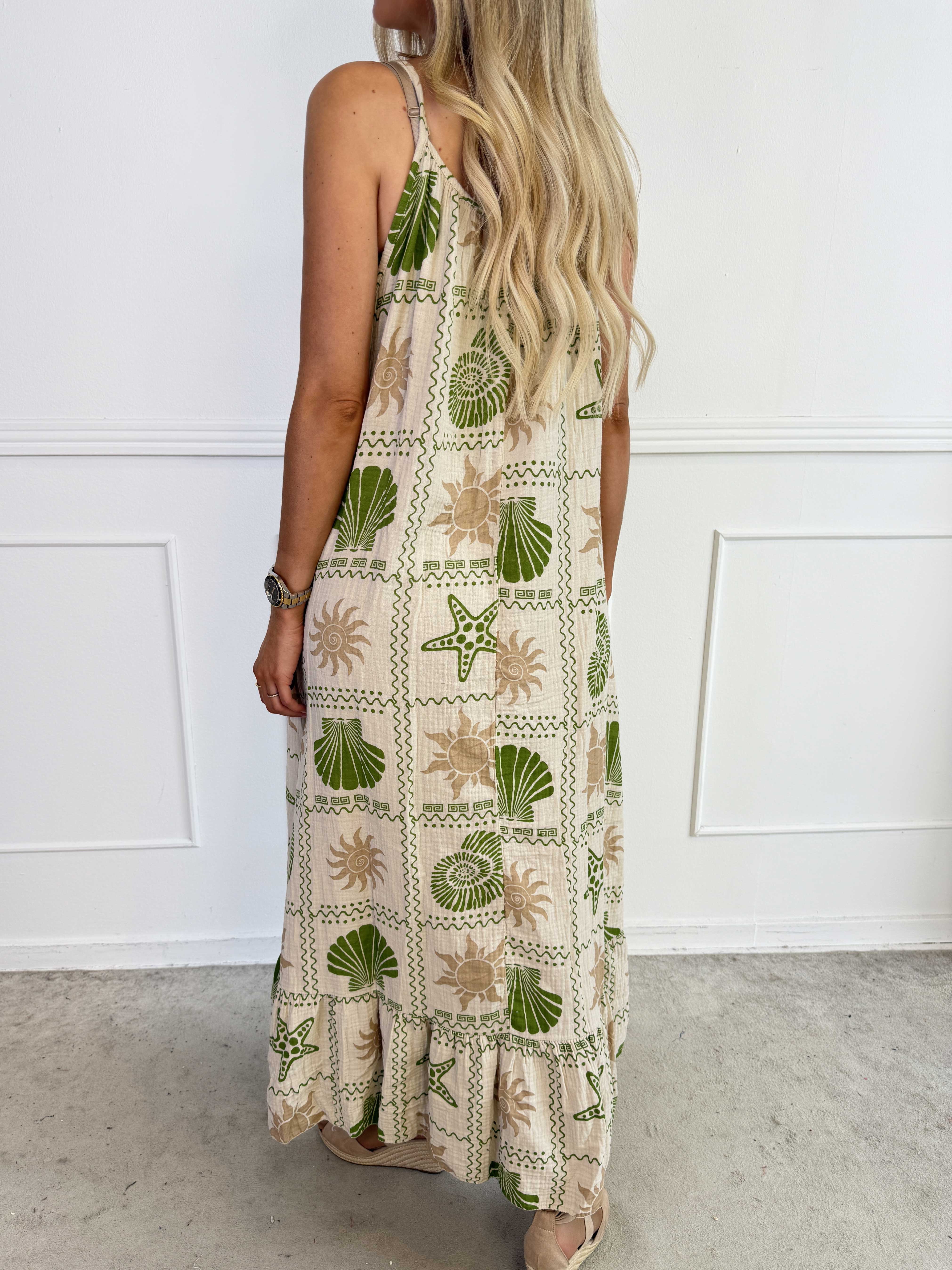 Monica - Sommarklänning i härligt muslintyg med färgglada sommarmotiv