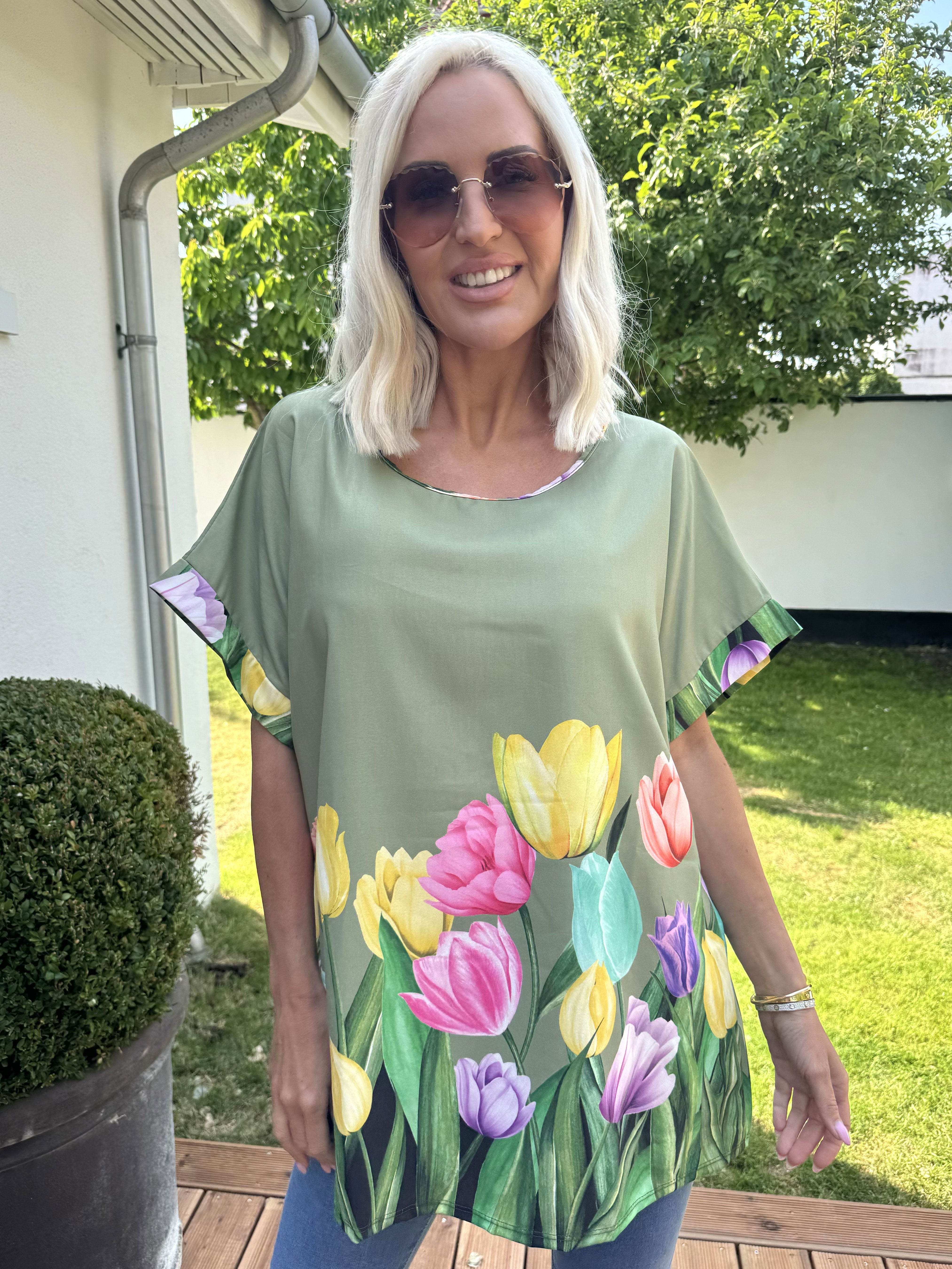 Montana - Blus med kort ärm och tulpanmotiv