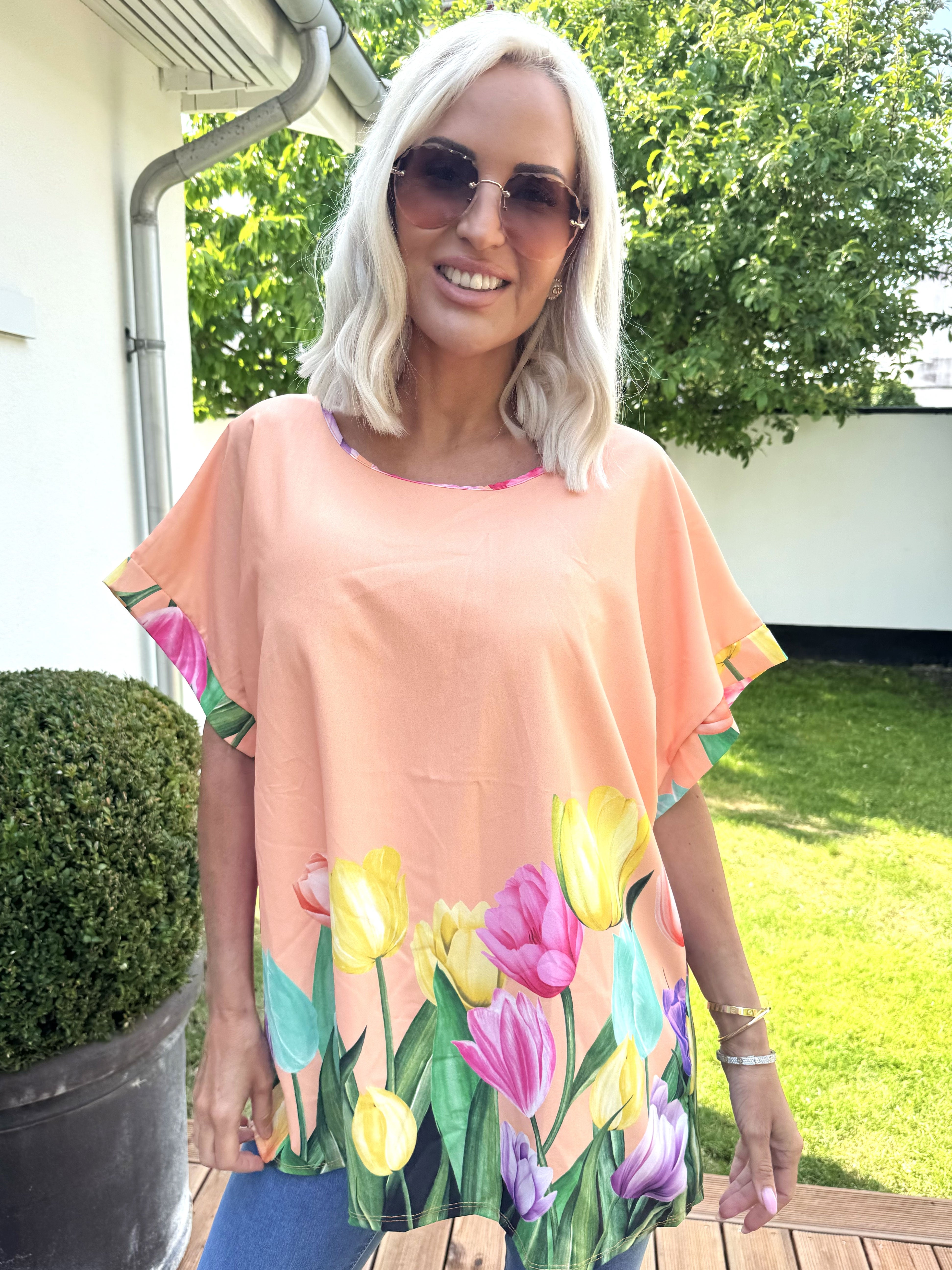 Montana - Blus med kort ärm och tulpanmotiv