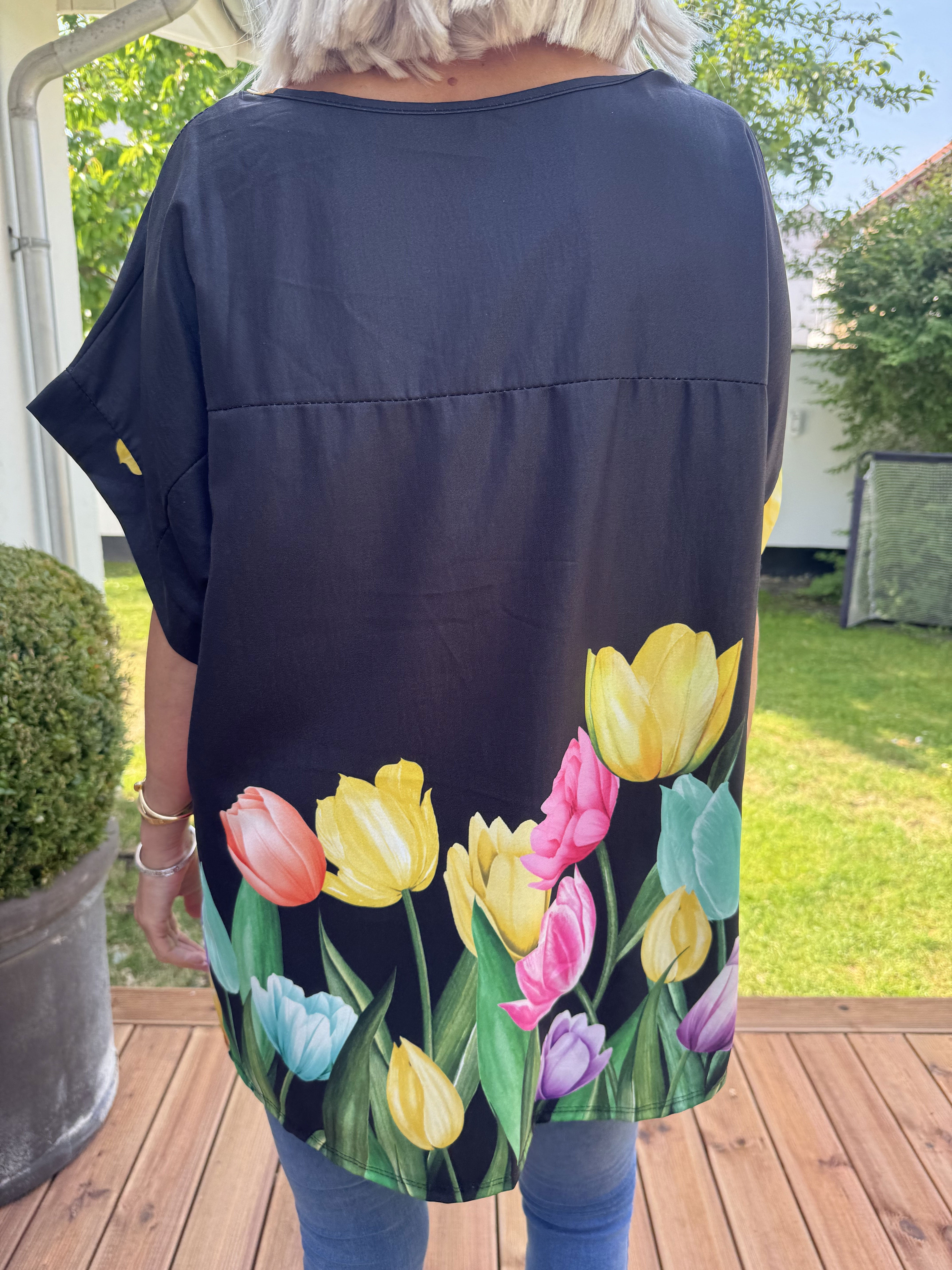 Montana - Blus med kort ärm och tulpanmotiv