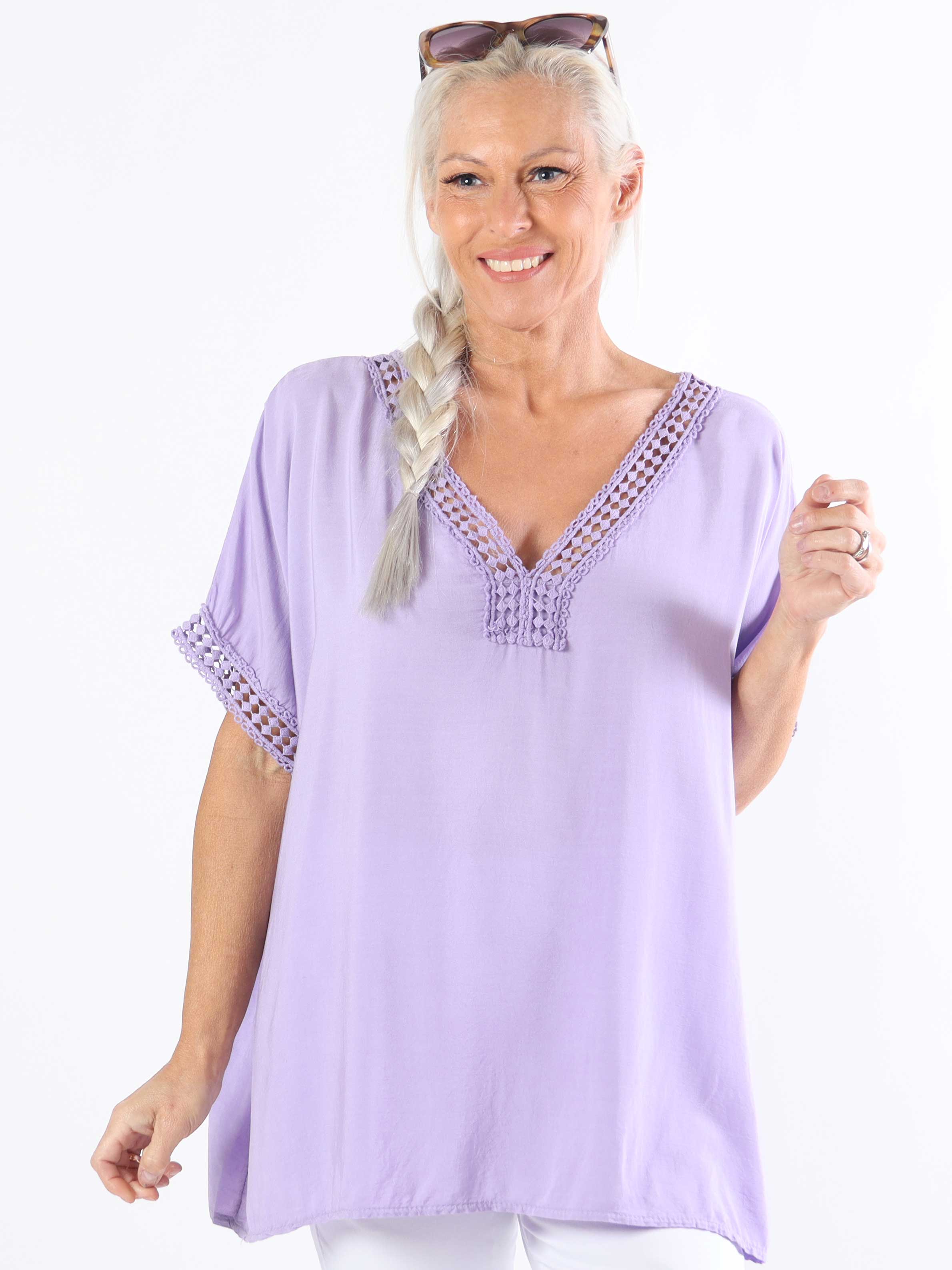 Muna - Plus size-tunika i ljus viskos med broderi