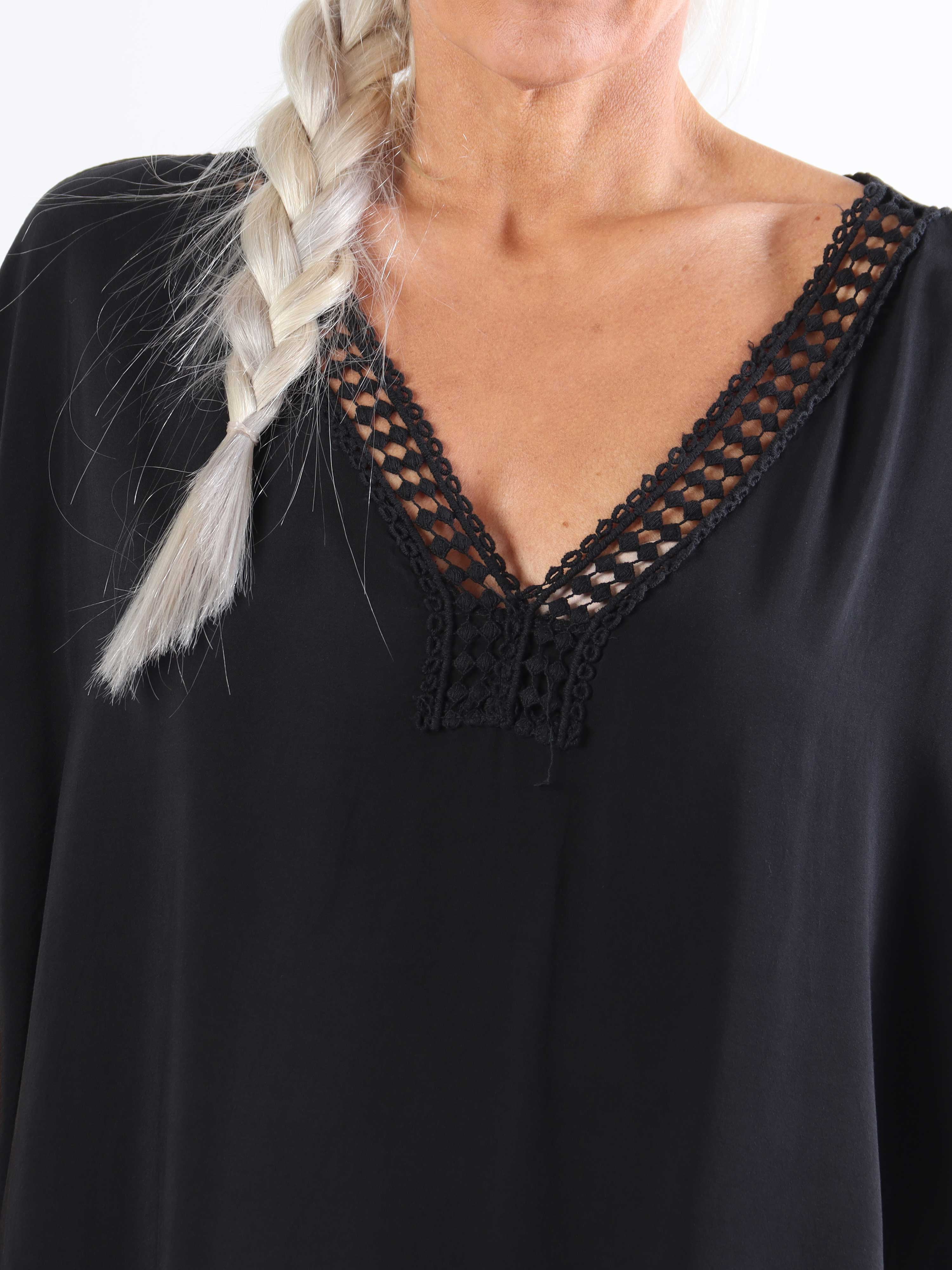 Muna - Plus size-tunika i ljus viskos med broderi