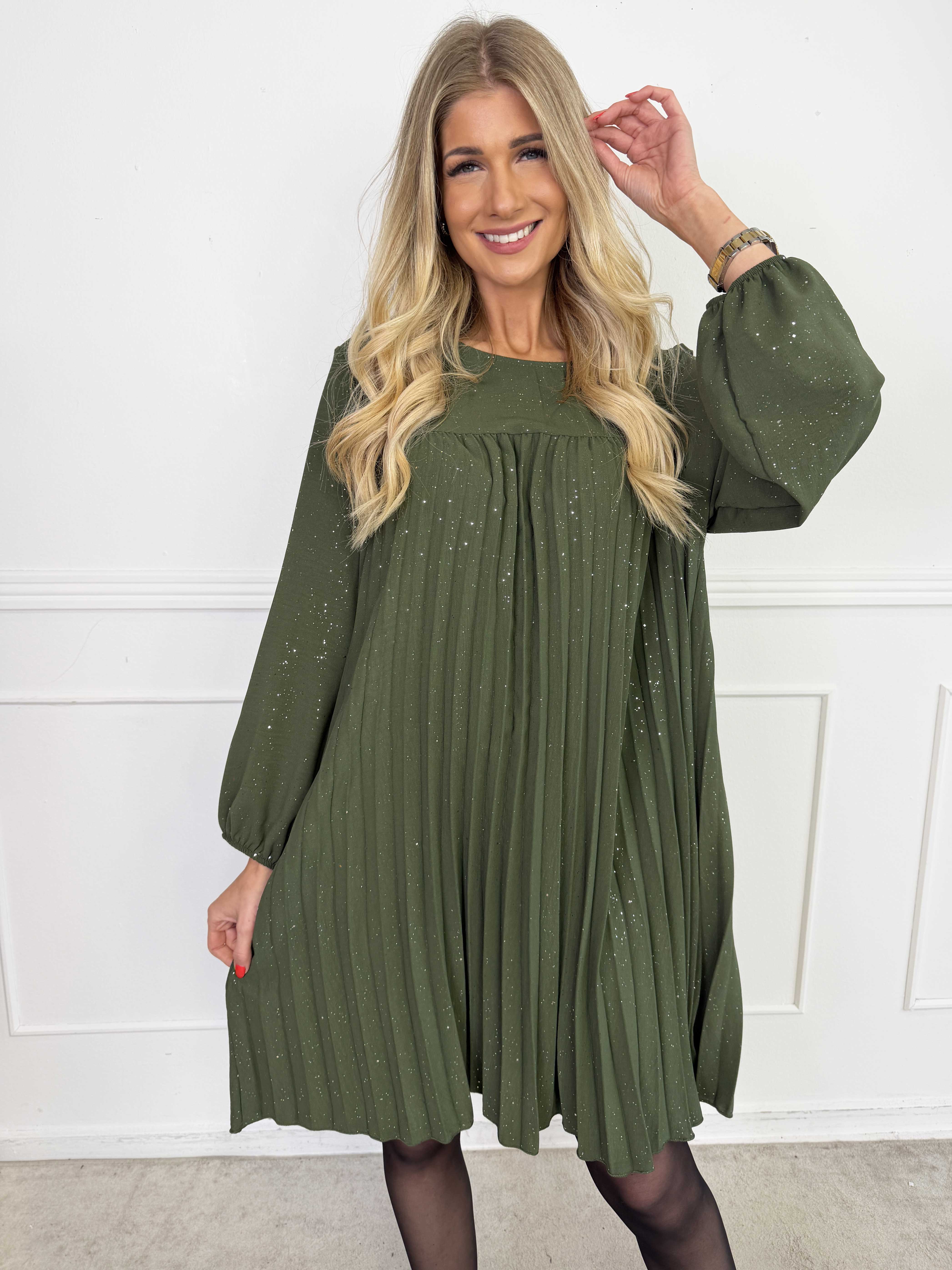 Nancy Glitter Short L/S - Plisserad klänning med fickor och glitter