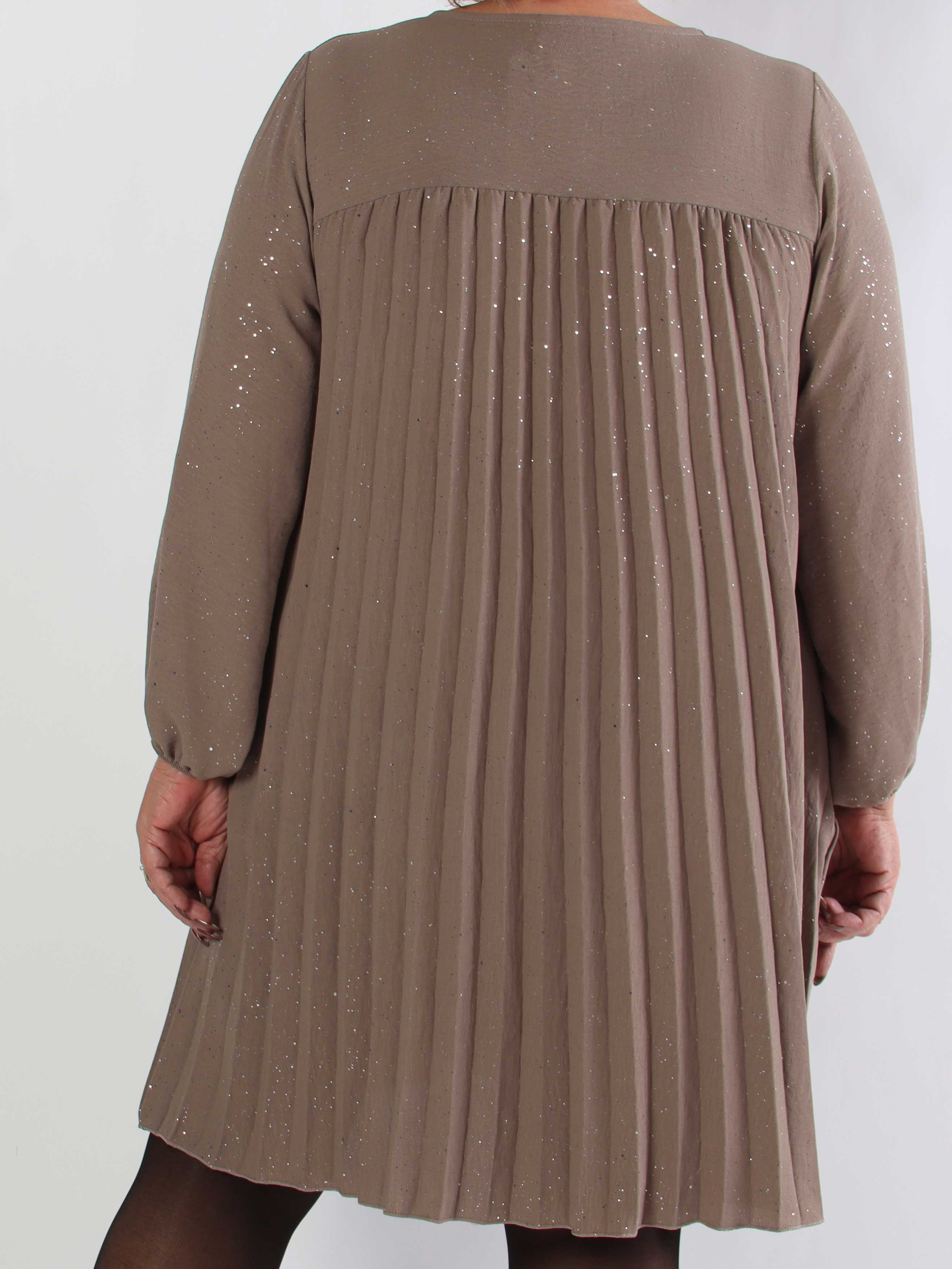 Nancy Glitter Short L/S - Plisserad plus size klänning med fickor och glitter