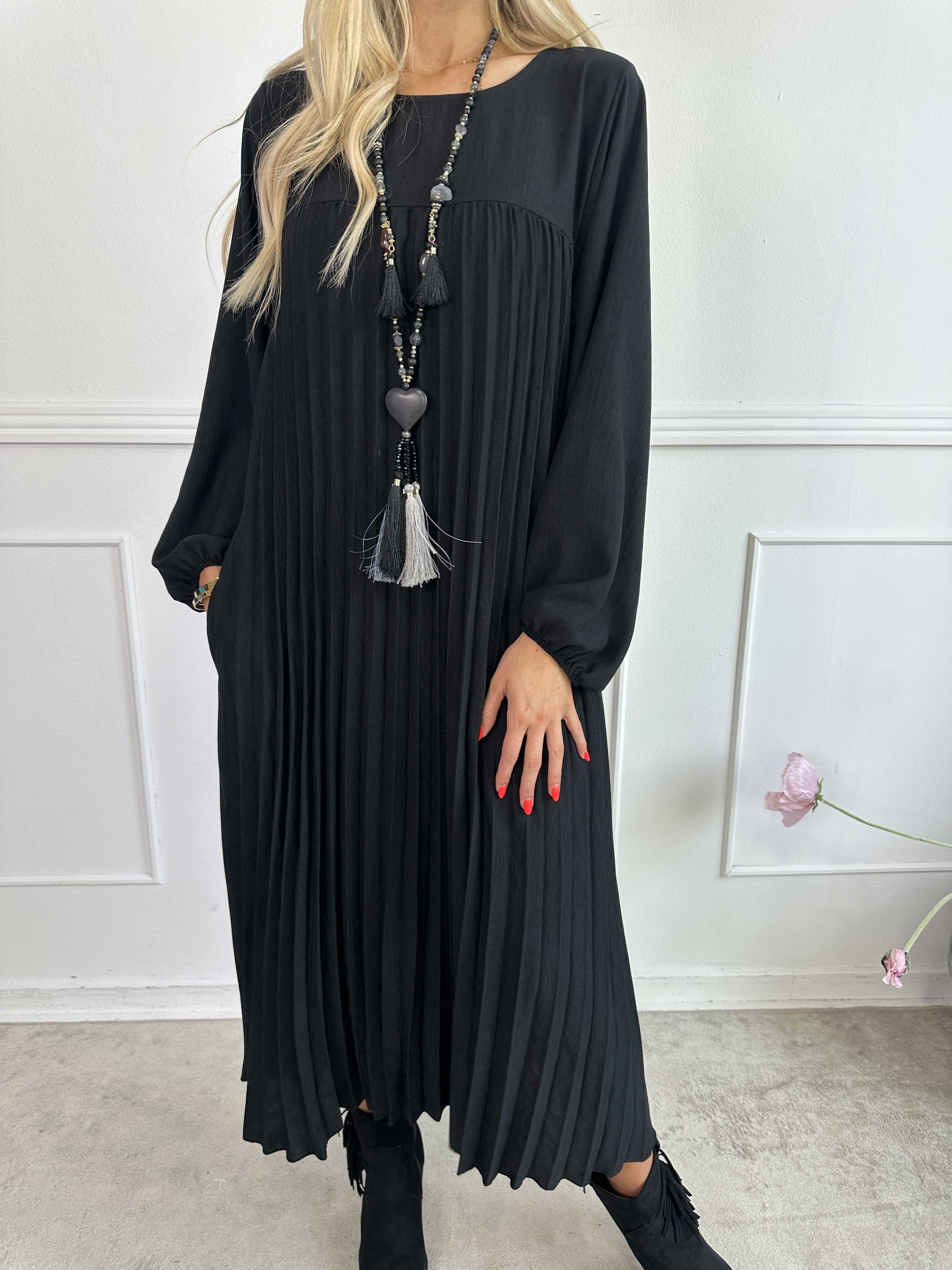 Nancy Long Sleeve - Lång klänning med plissering och fickor