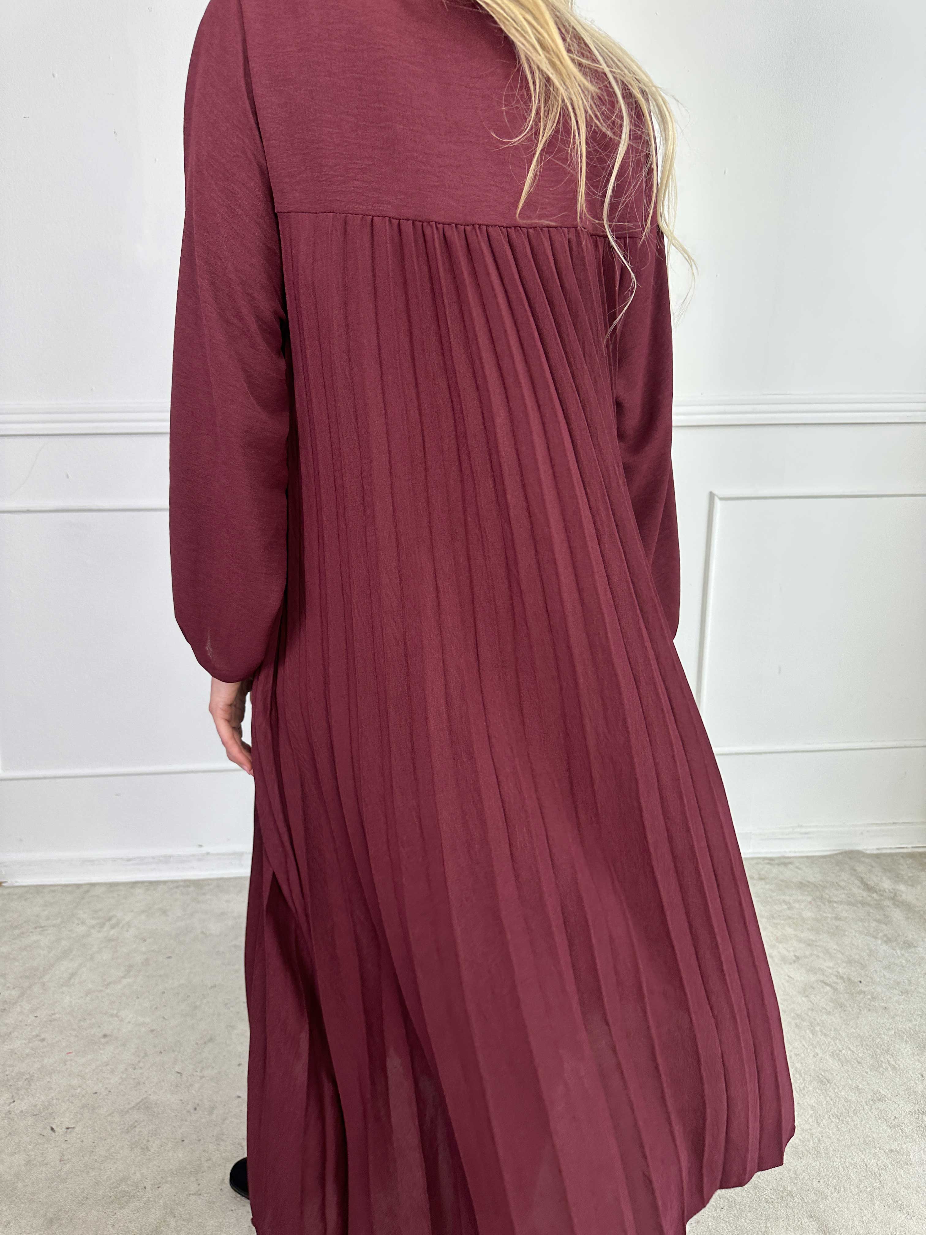 Nancy Long Sleeve - Lång klänning med plissering och fickor