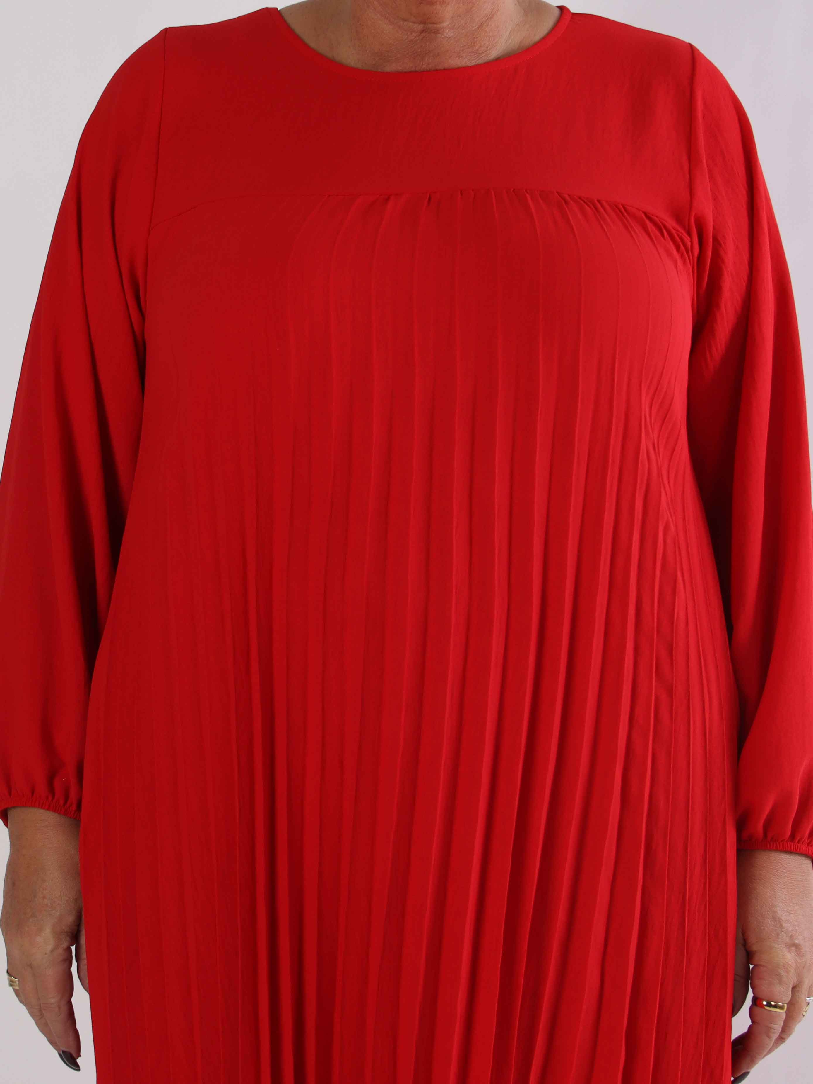 Nancy Long Sleeve - Lång plus size klänning med plissering och fickor