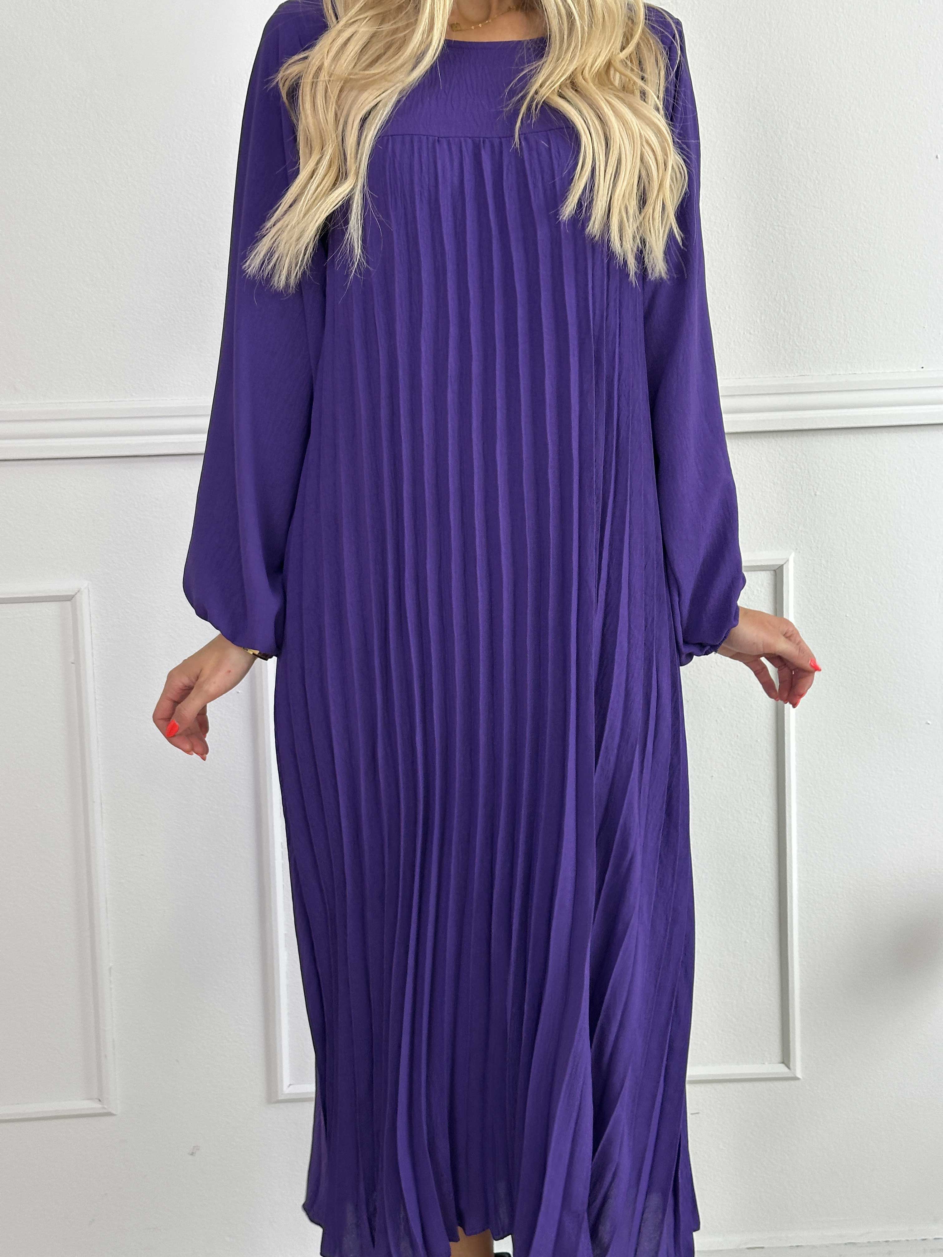 Nancy Long Sleeve - Lång klänning med plissering och fickor