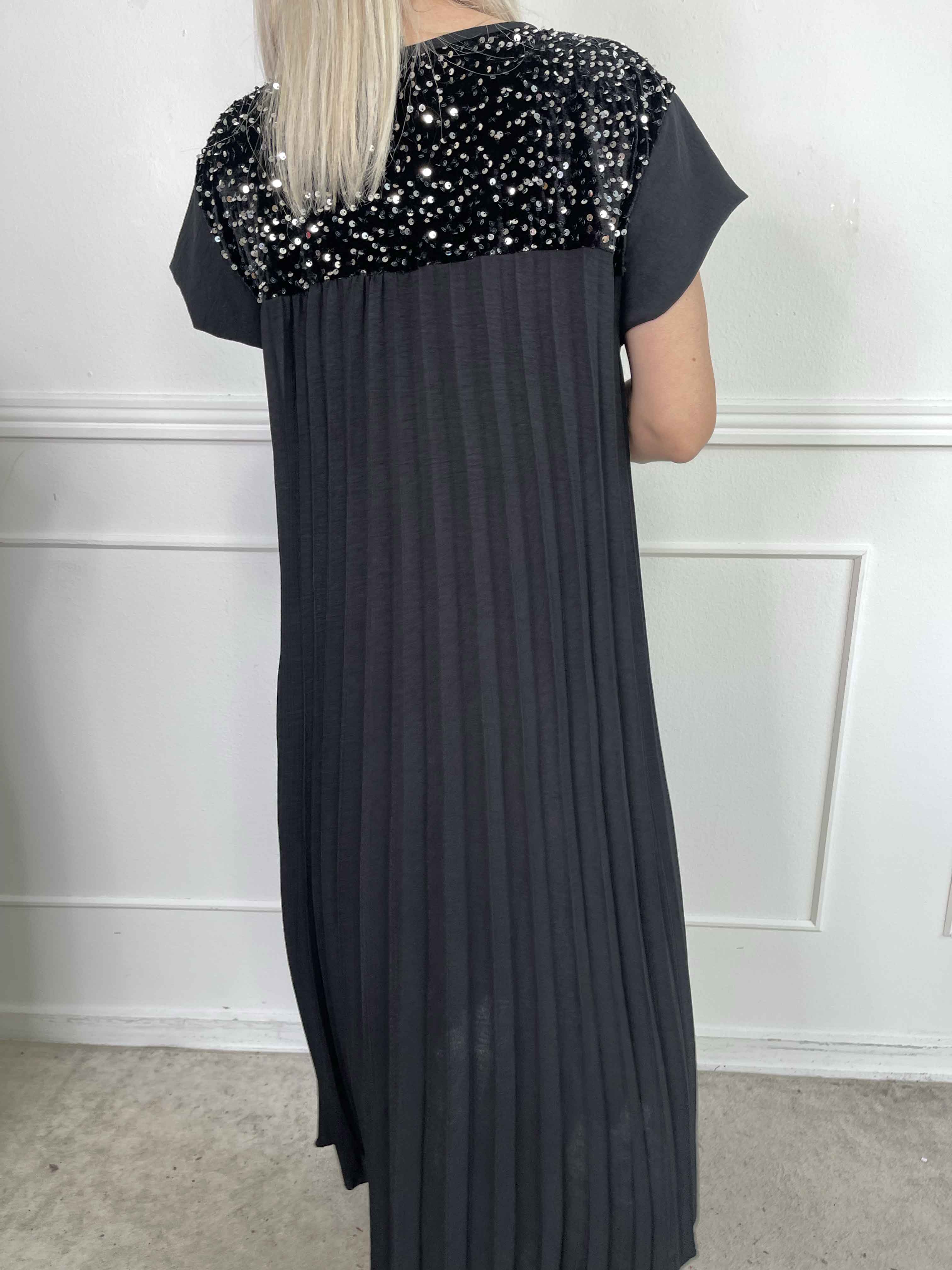 Nancy Party - Lång plisserad klänning med paljetter och sammet