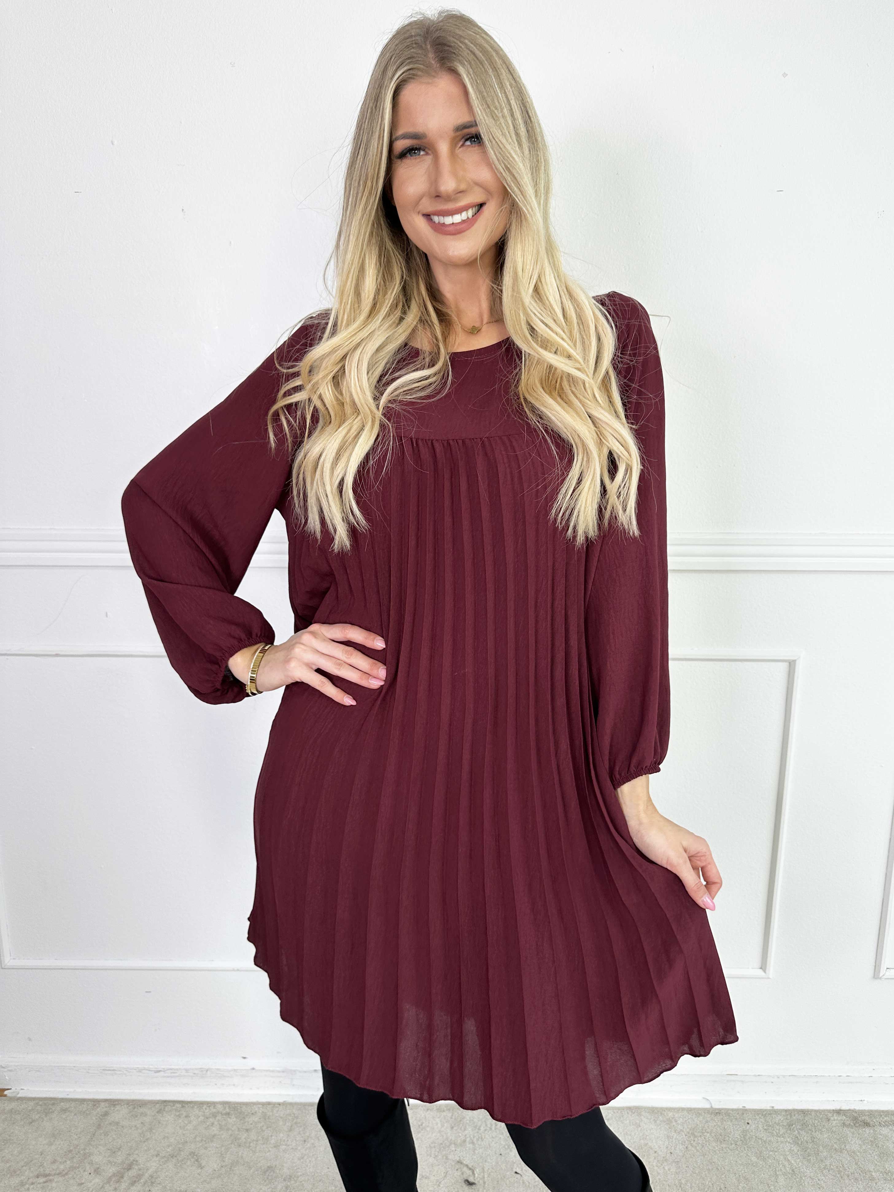 Nancy Short L/S - Klänning med plissering och fickor