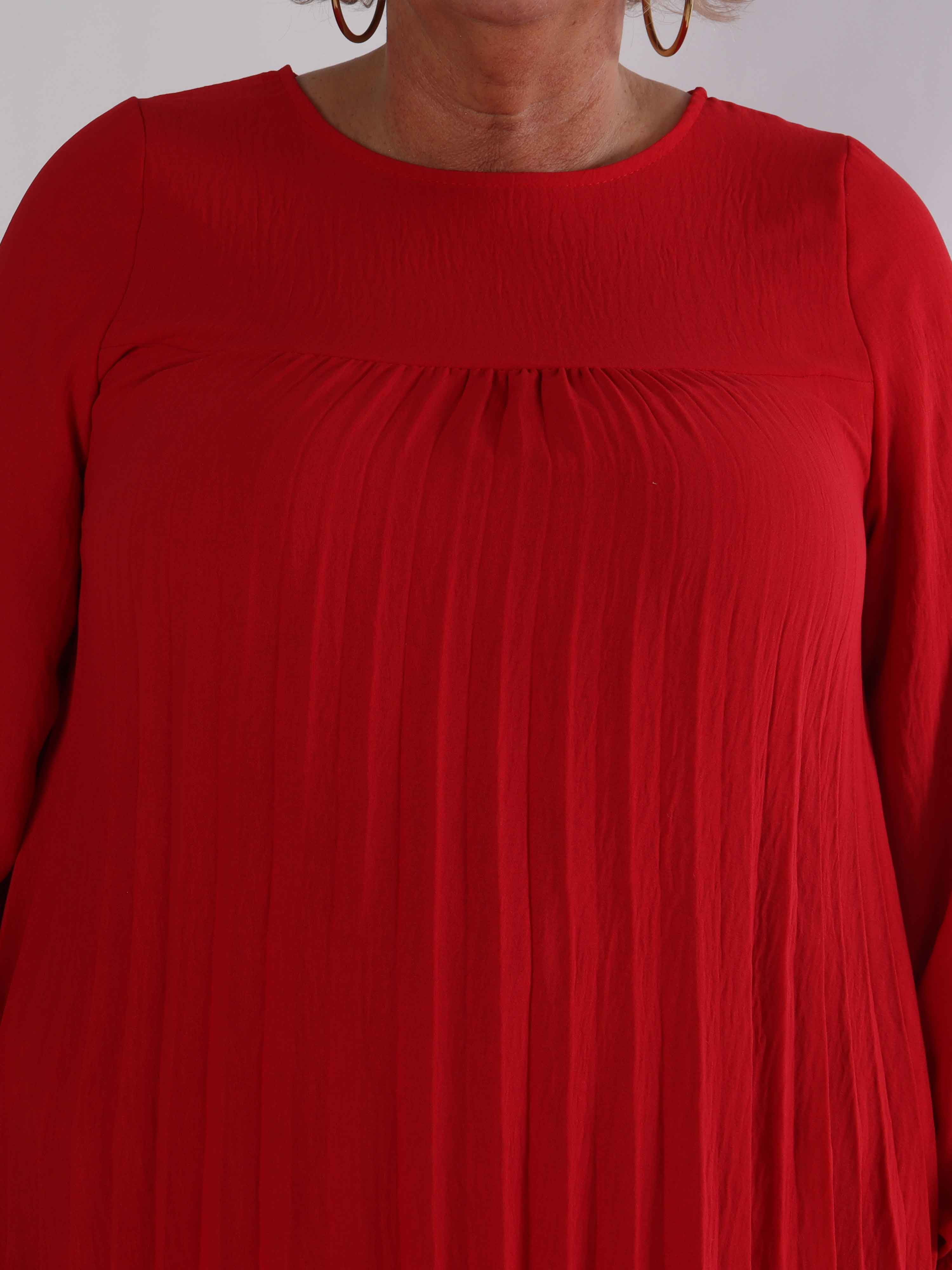 Nancy Short L/S - Plus size klänning med plissering och fickor