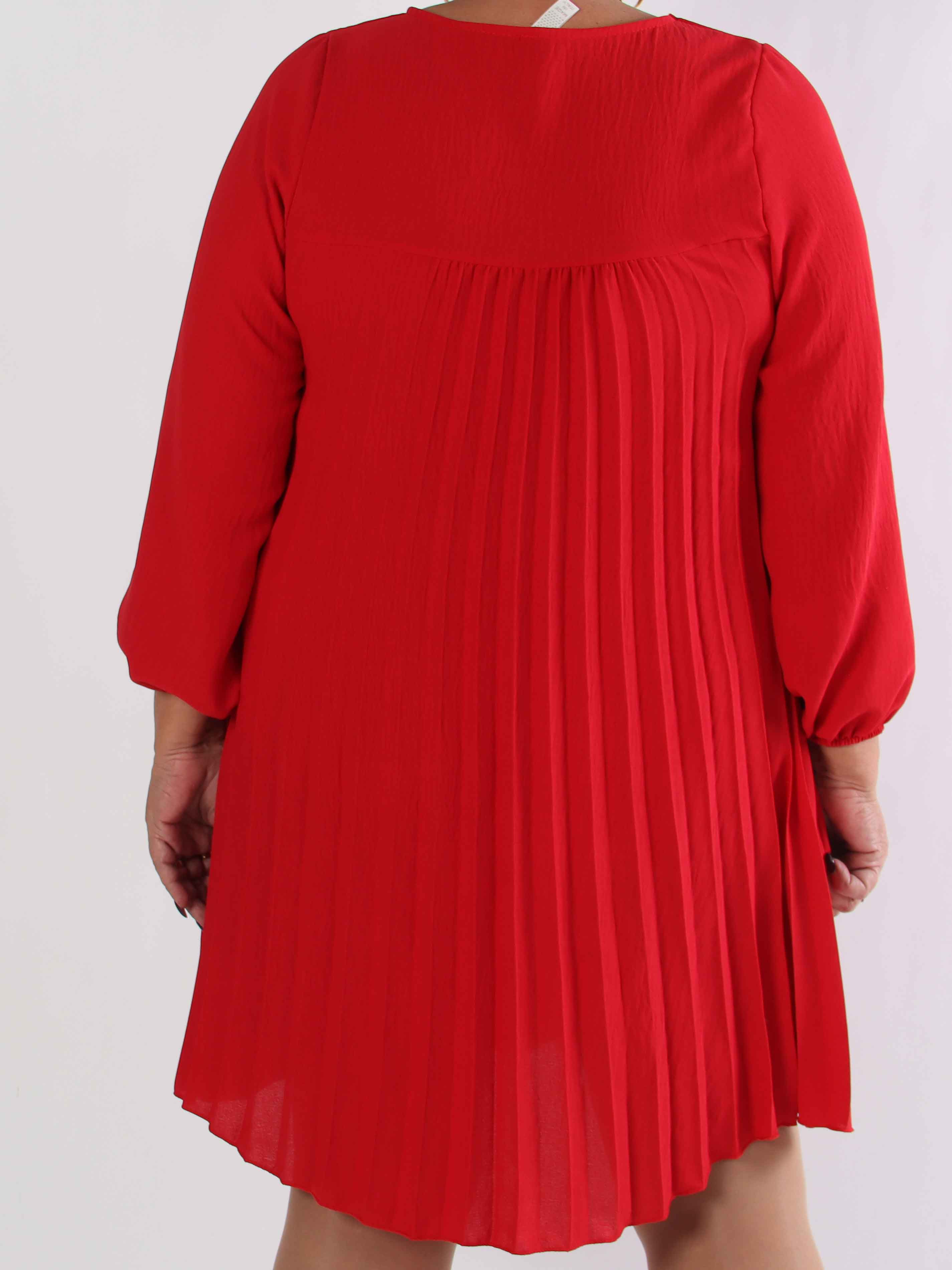 Nancy Short L/S - Plus size klänning med plissering och fickor