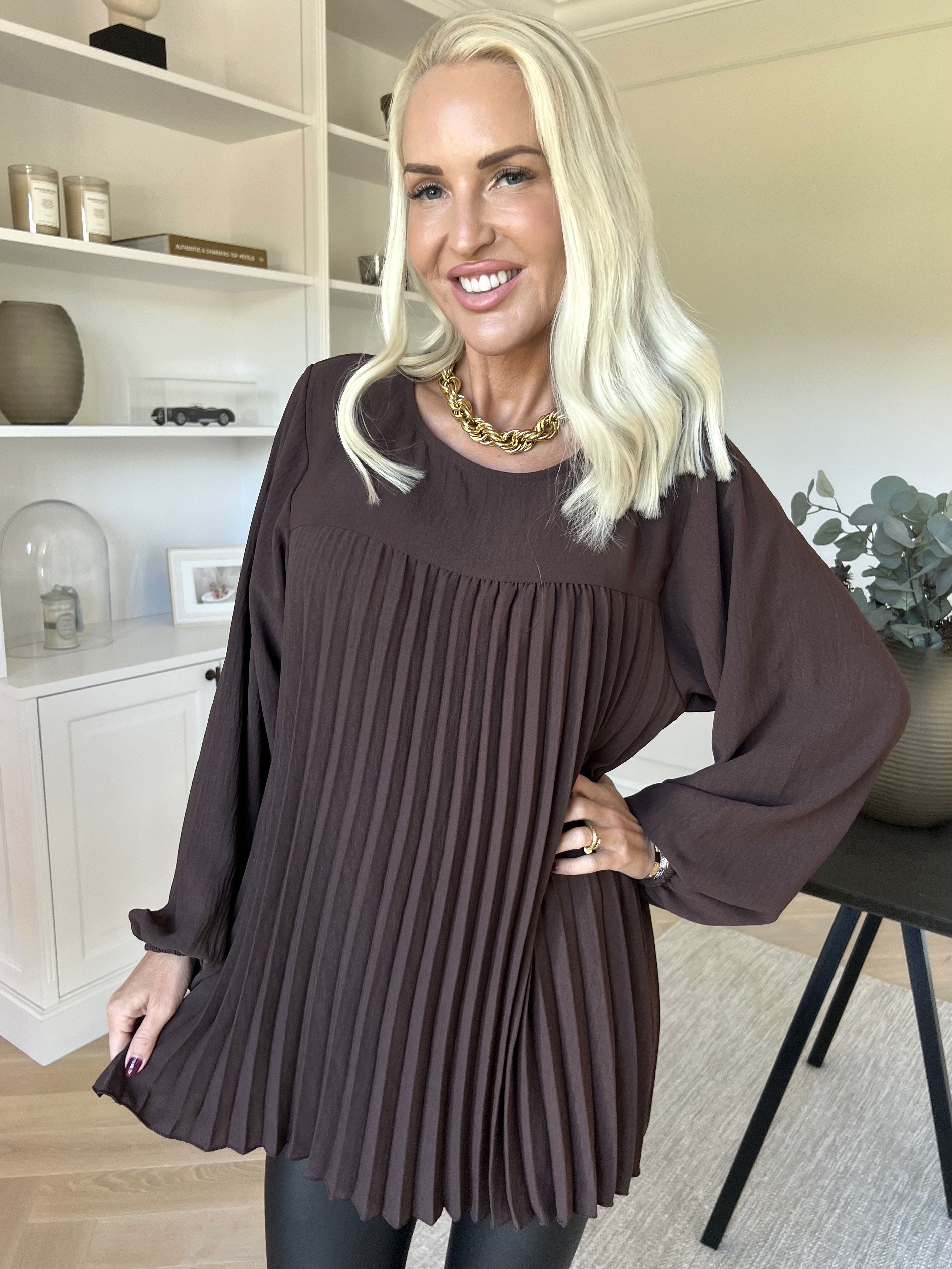 Nancy Shirt L/S - Söt blus med plissering