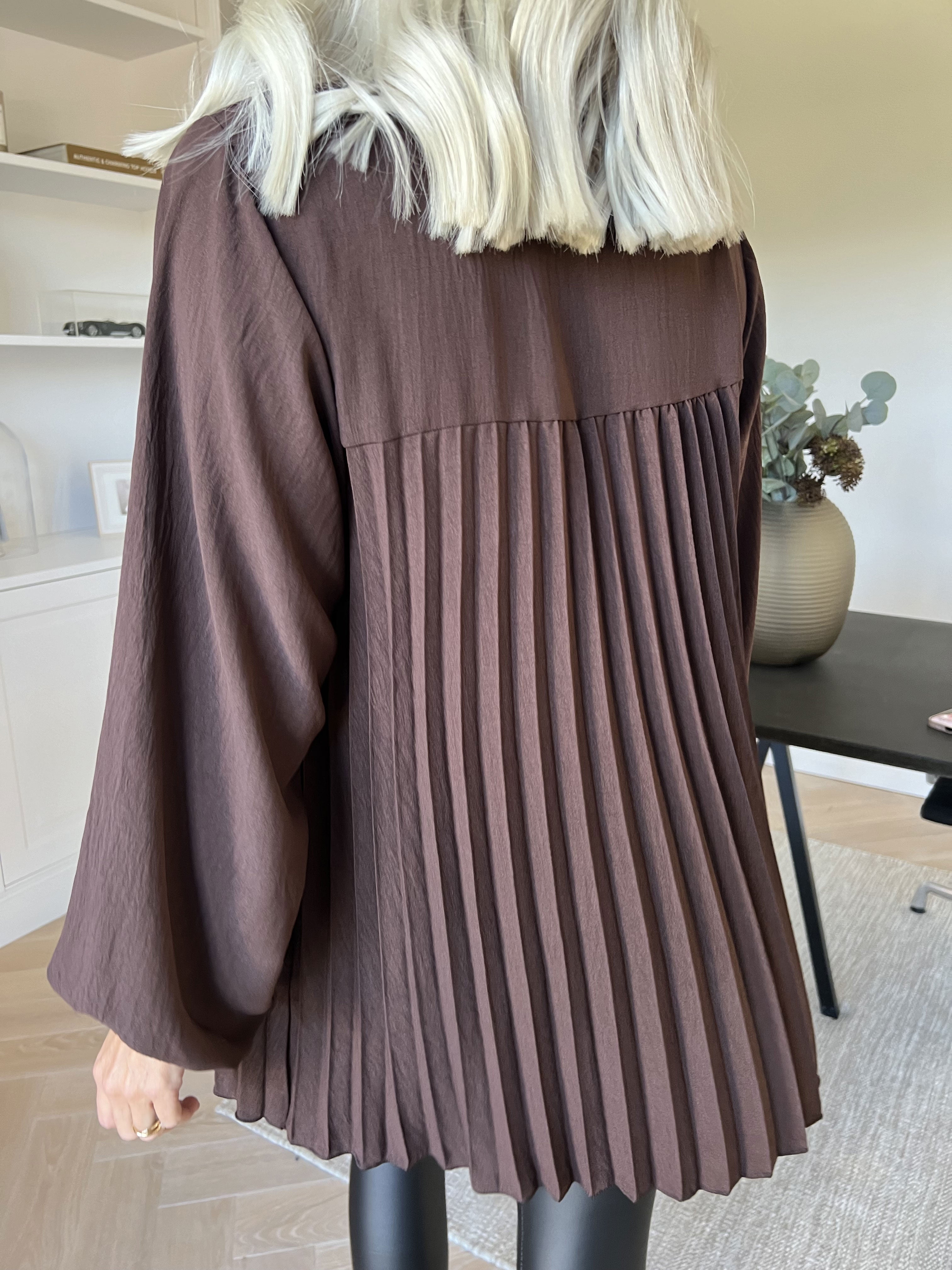 Nancy Shirt L/S - Söt blus med plissering