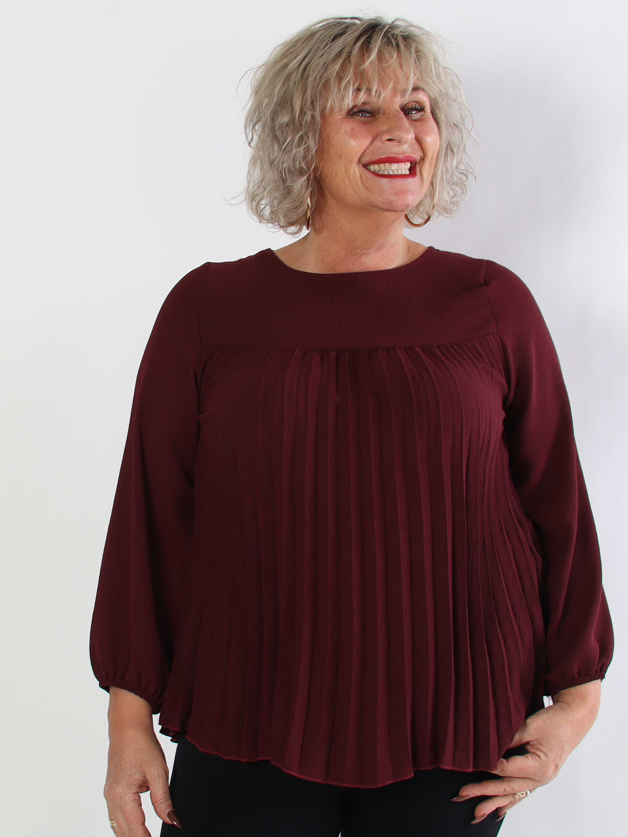 Nancy Shirt L/S - Söt plus size blus med plissering