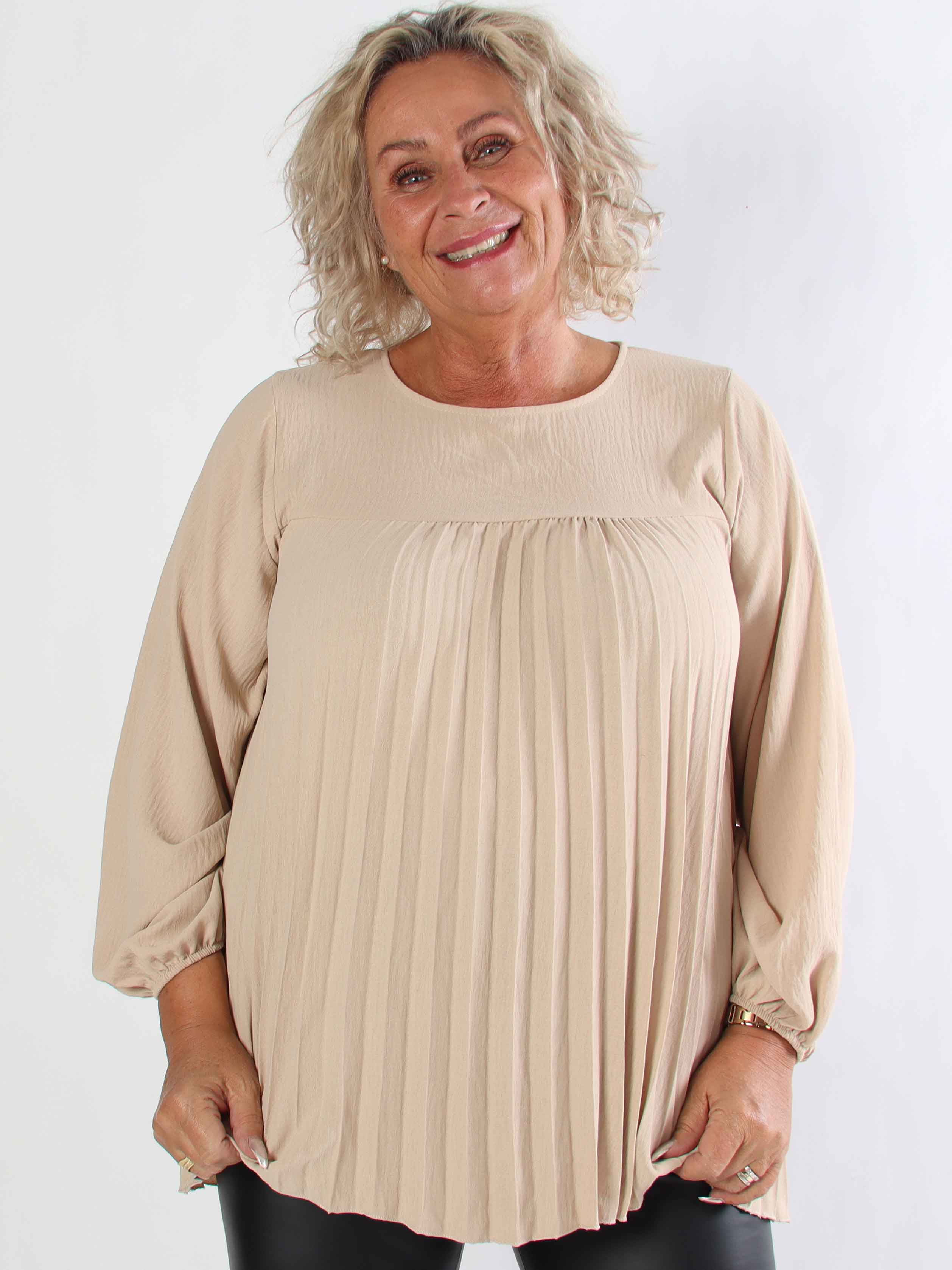 Nancy Shirt L/S - Söt plus size blus med plissering