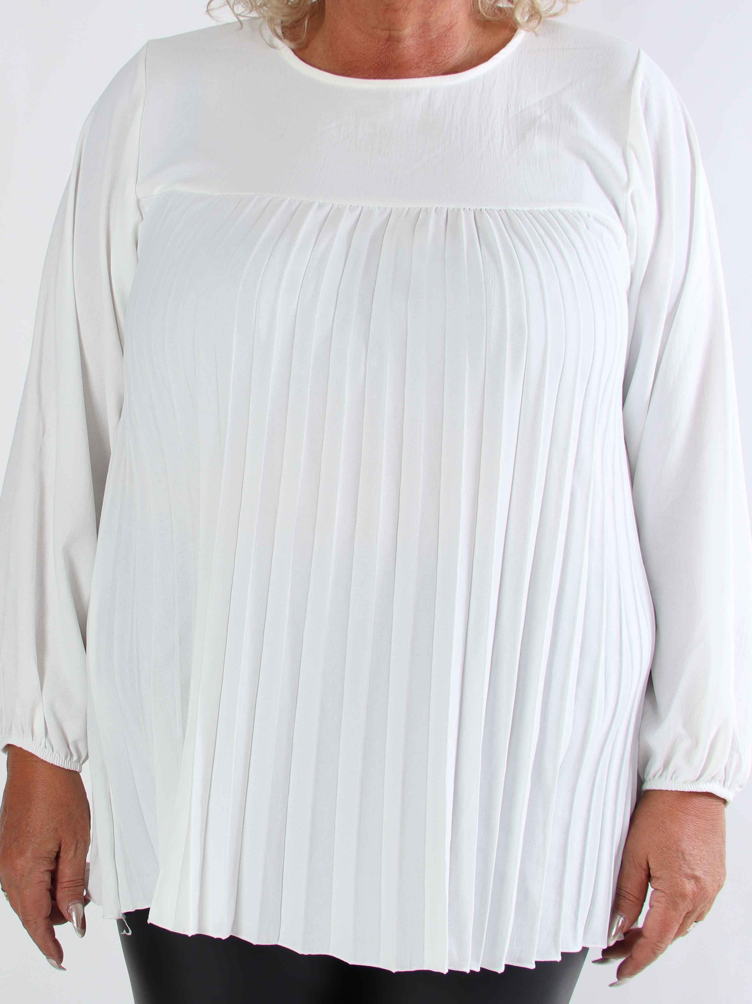 Nancy Shirt L/S - Söt plus size blus med plissering