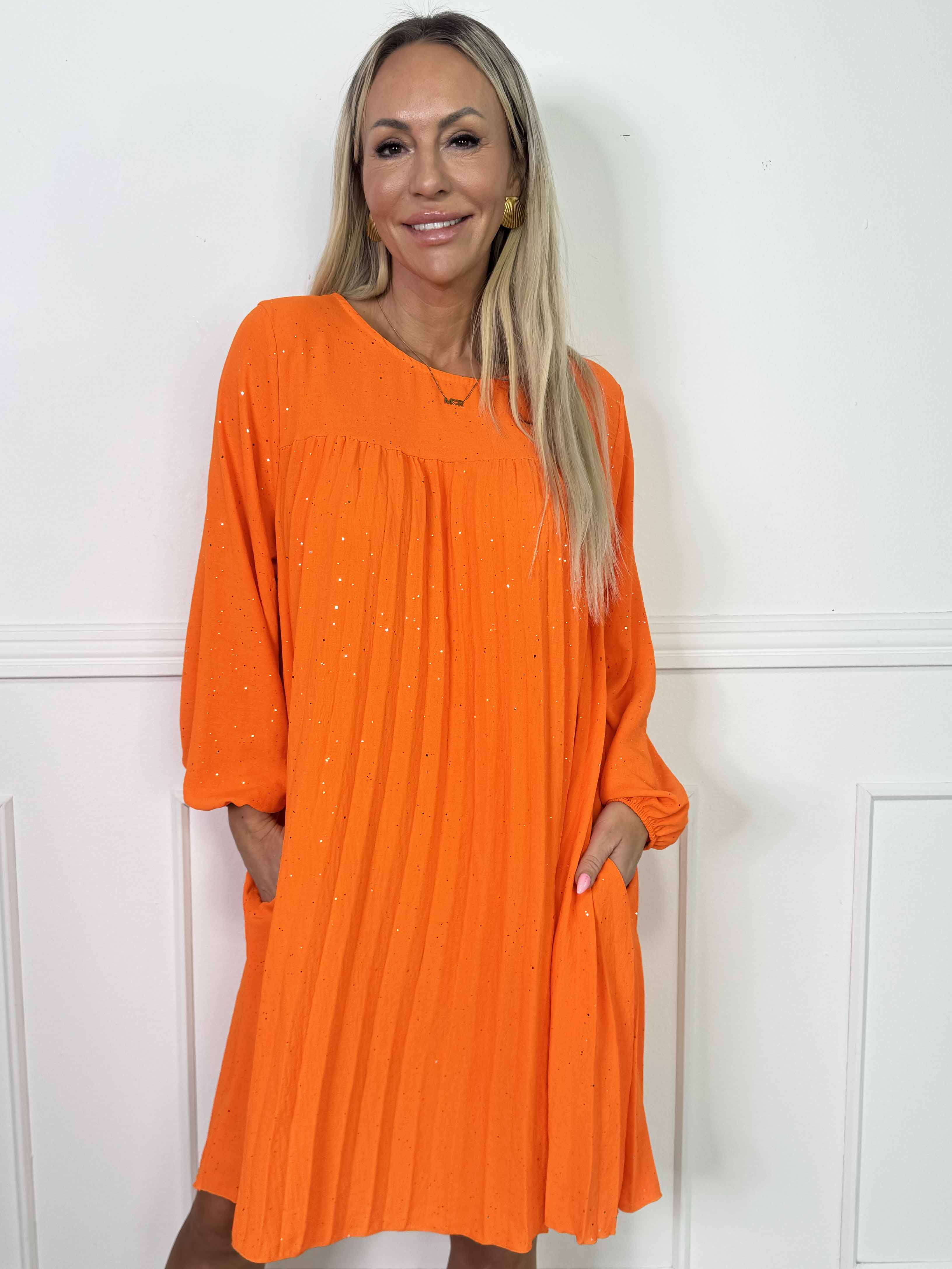 Nancy Glitter Short L/S - Plisserad klänning med fickor och glitter