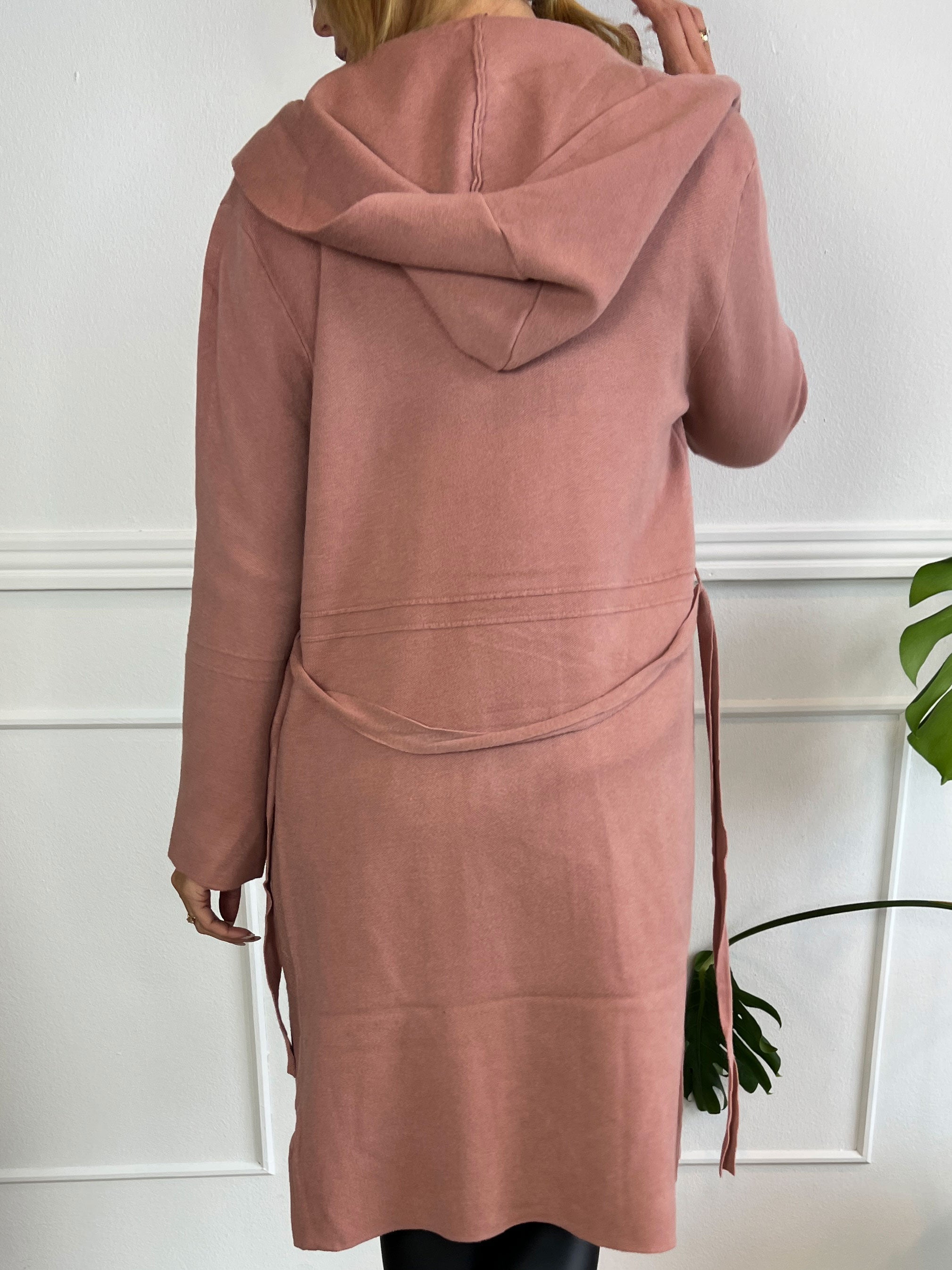 Nina -  Mjuk kofta med huva och knytband