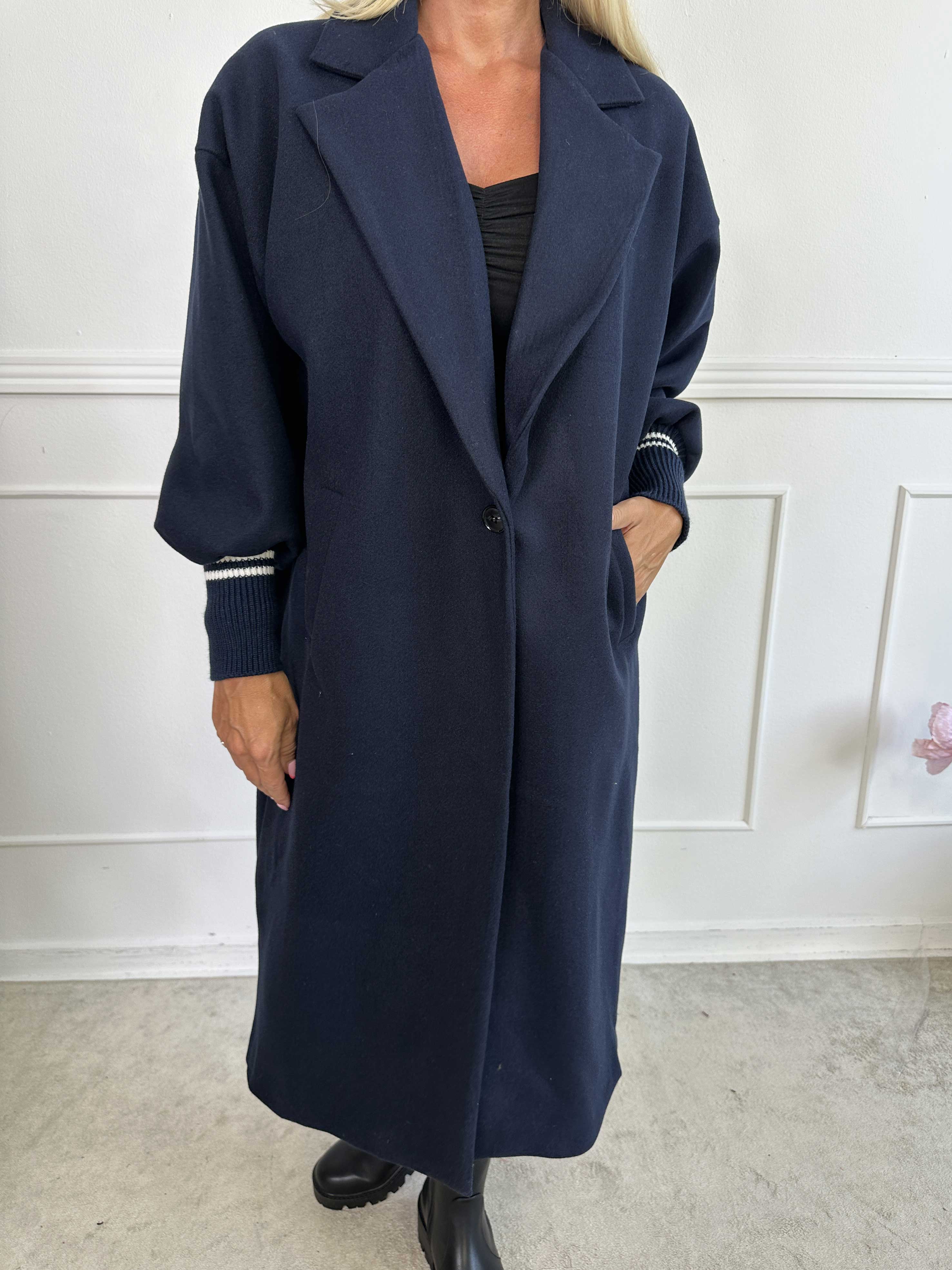 Nitas - Övergångsjacka med stickad del på ärmen