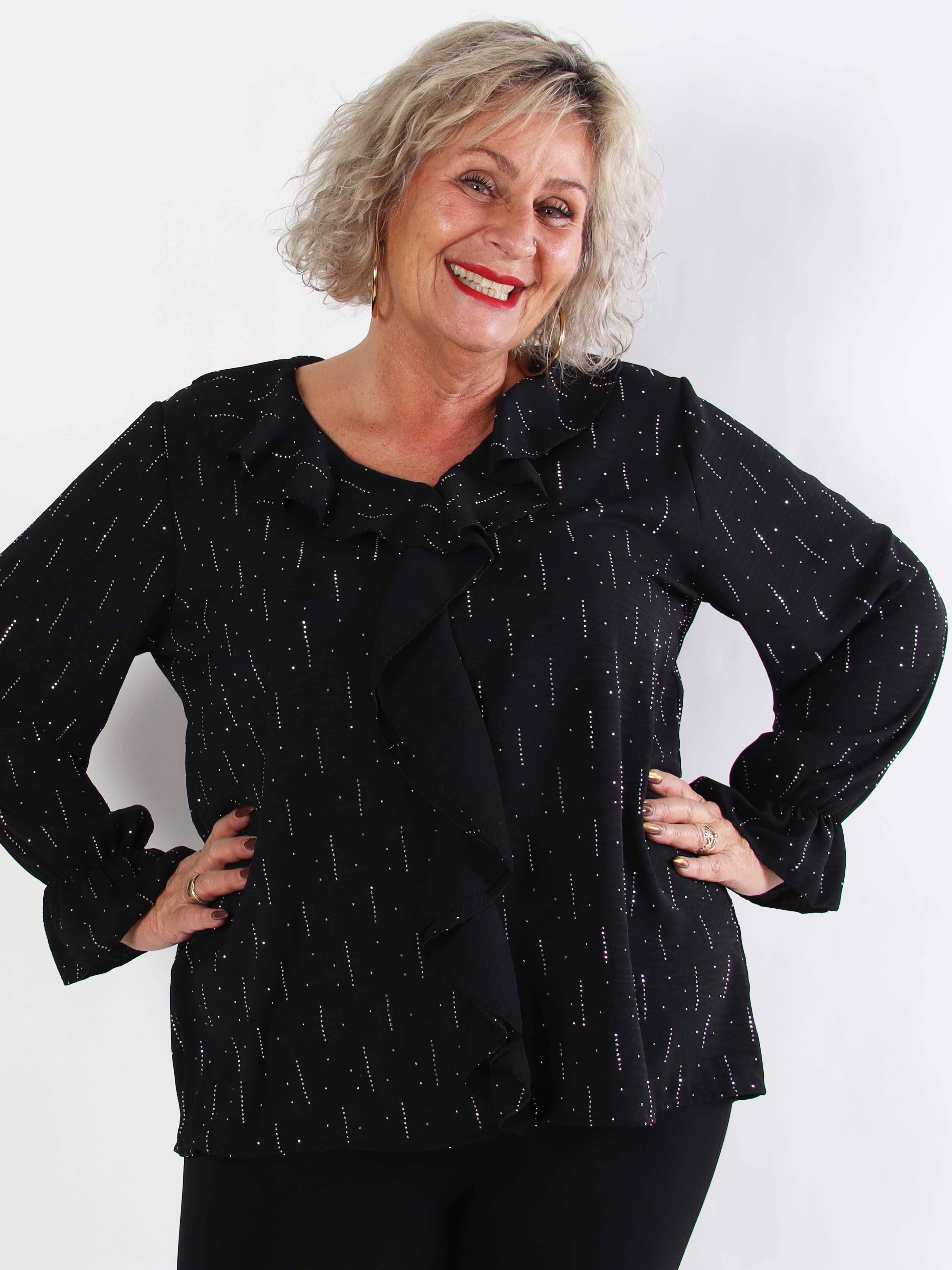 Noor - Plus size tunika med flæser og similisten