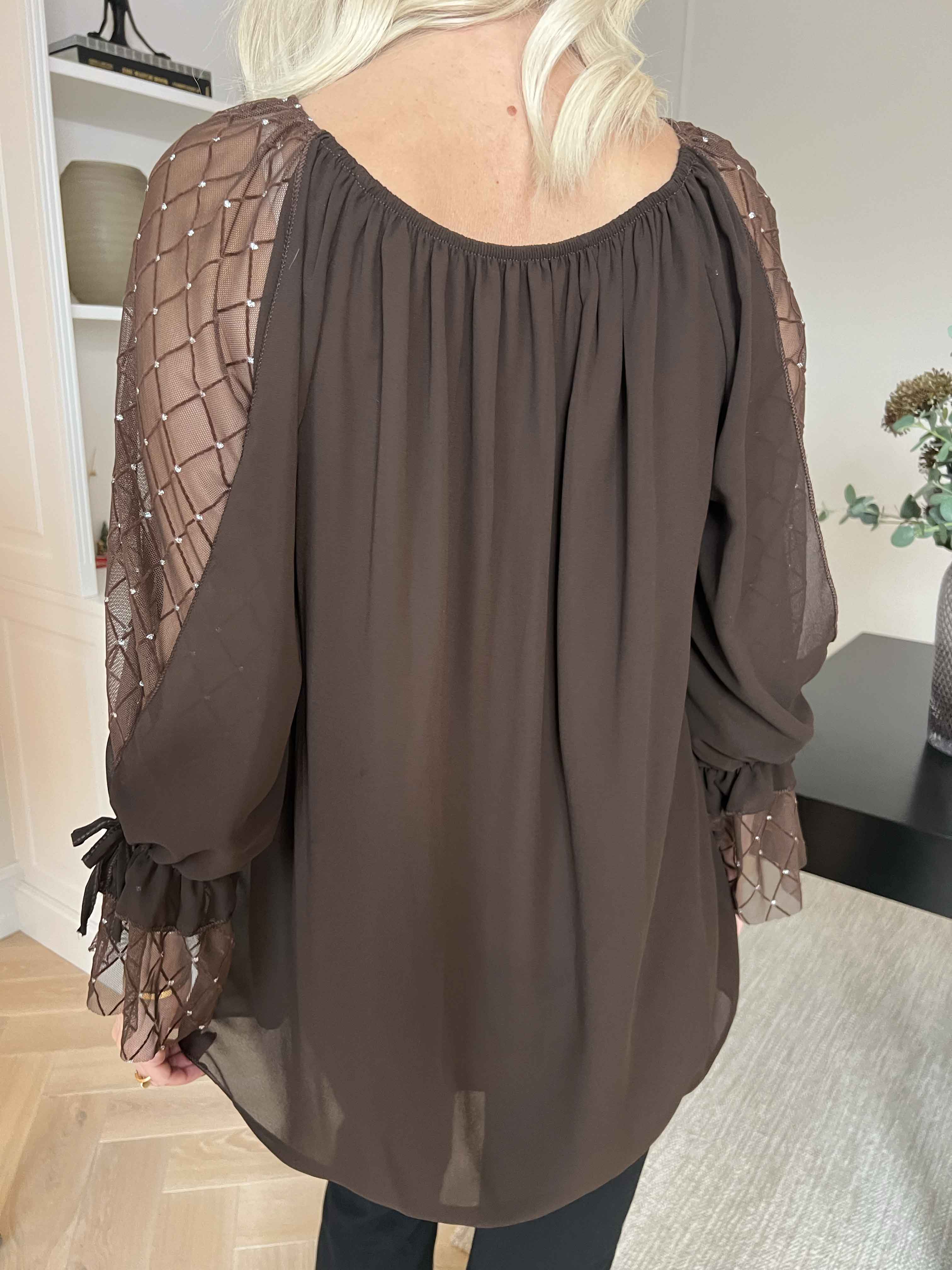 Norma - Tunika i chiffon med detaljerede ærmer