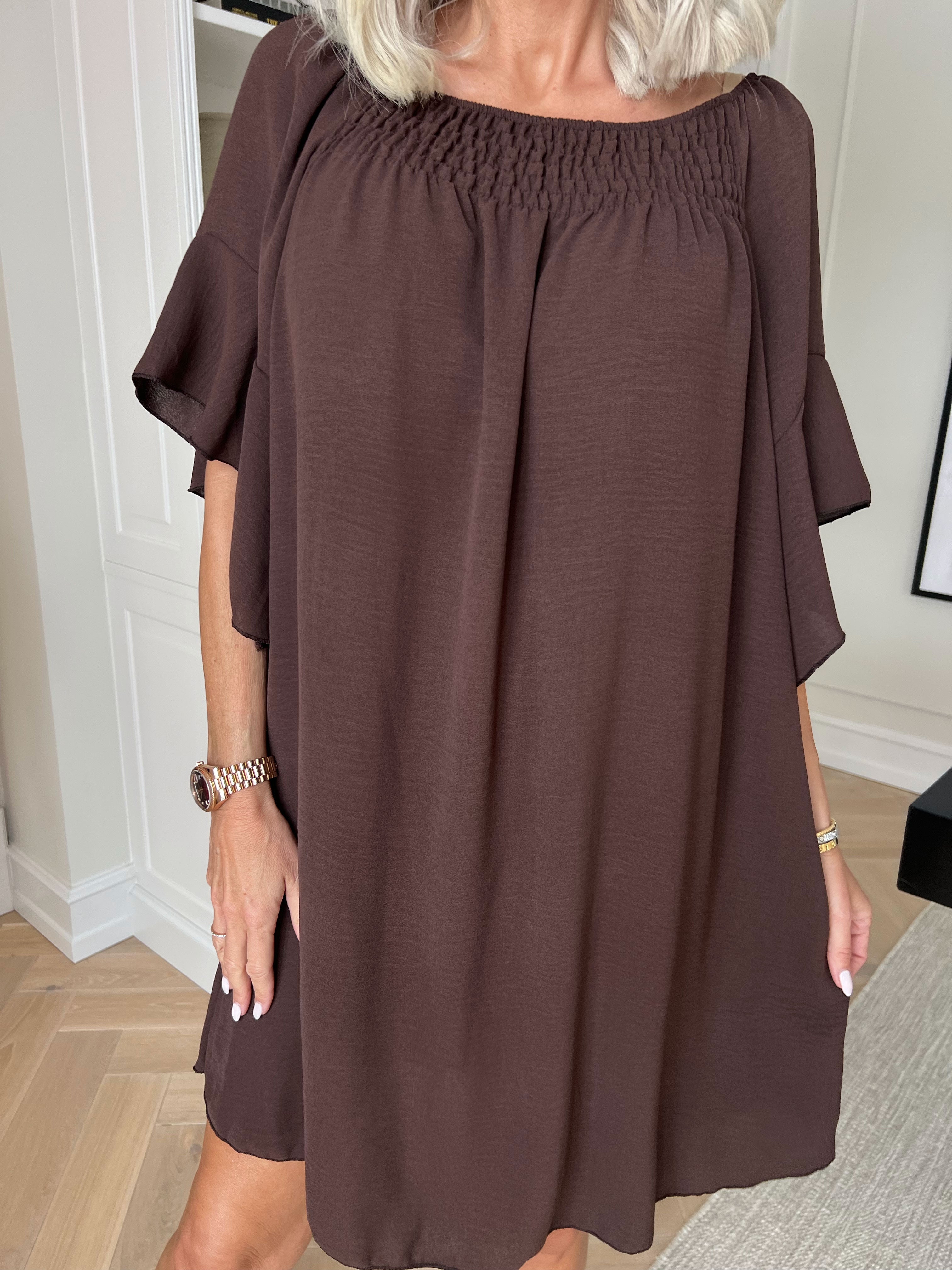 Octavia - Løs tunikakjole med elastikkant i udskæringen