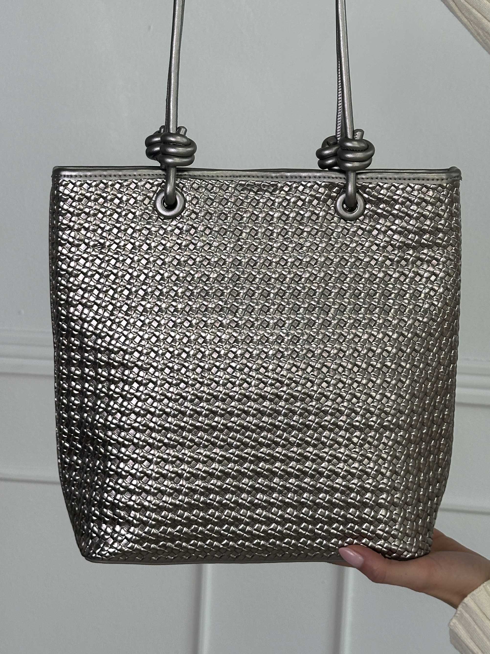 Odel - Axelväska i flätad look