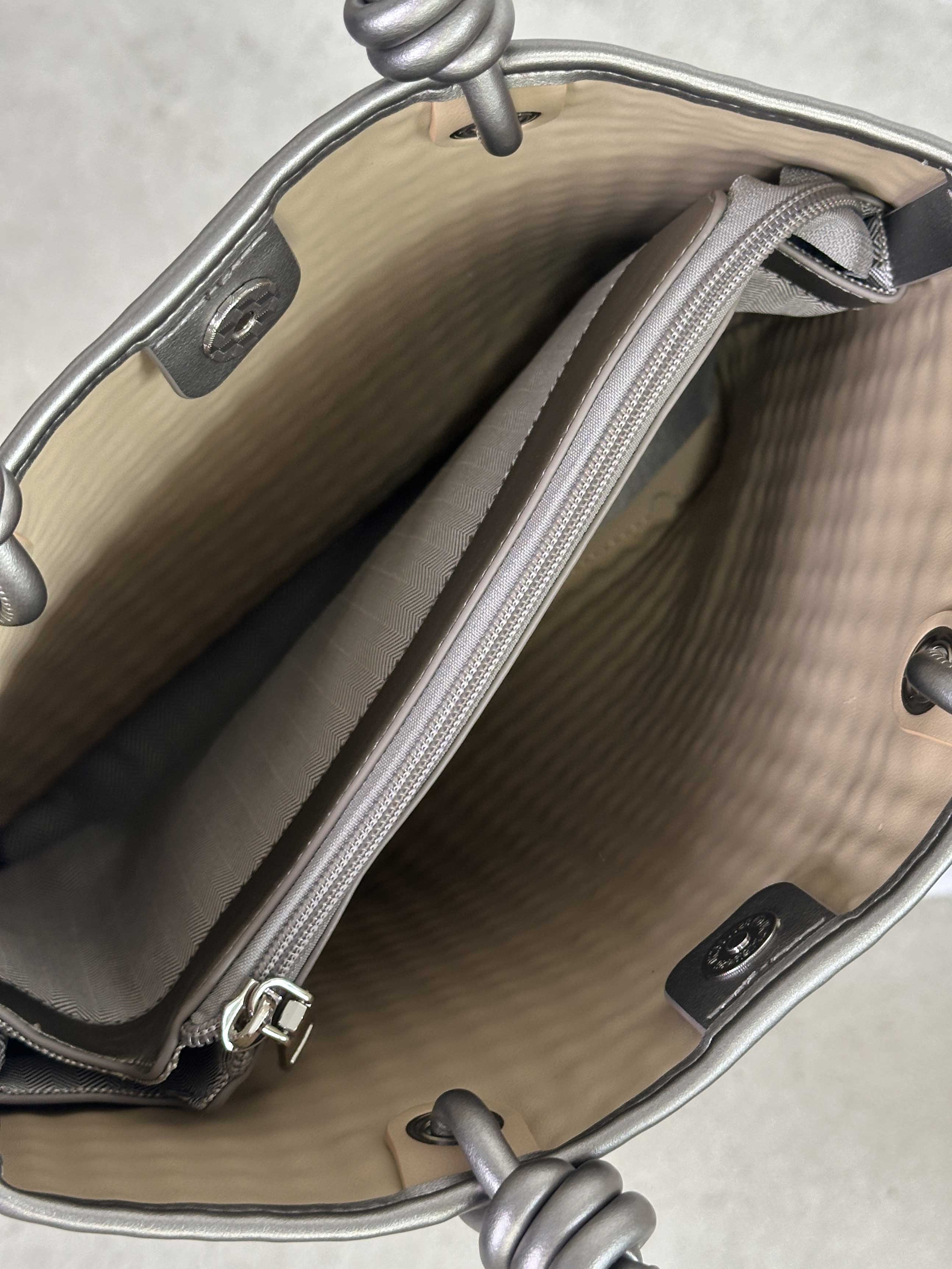 Odel - Axelväska i flätad look