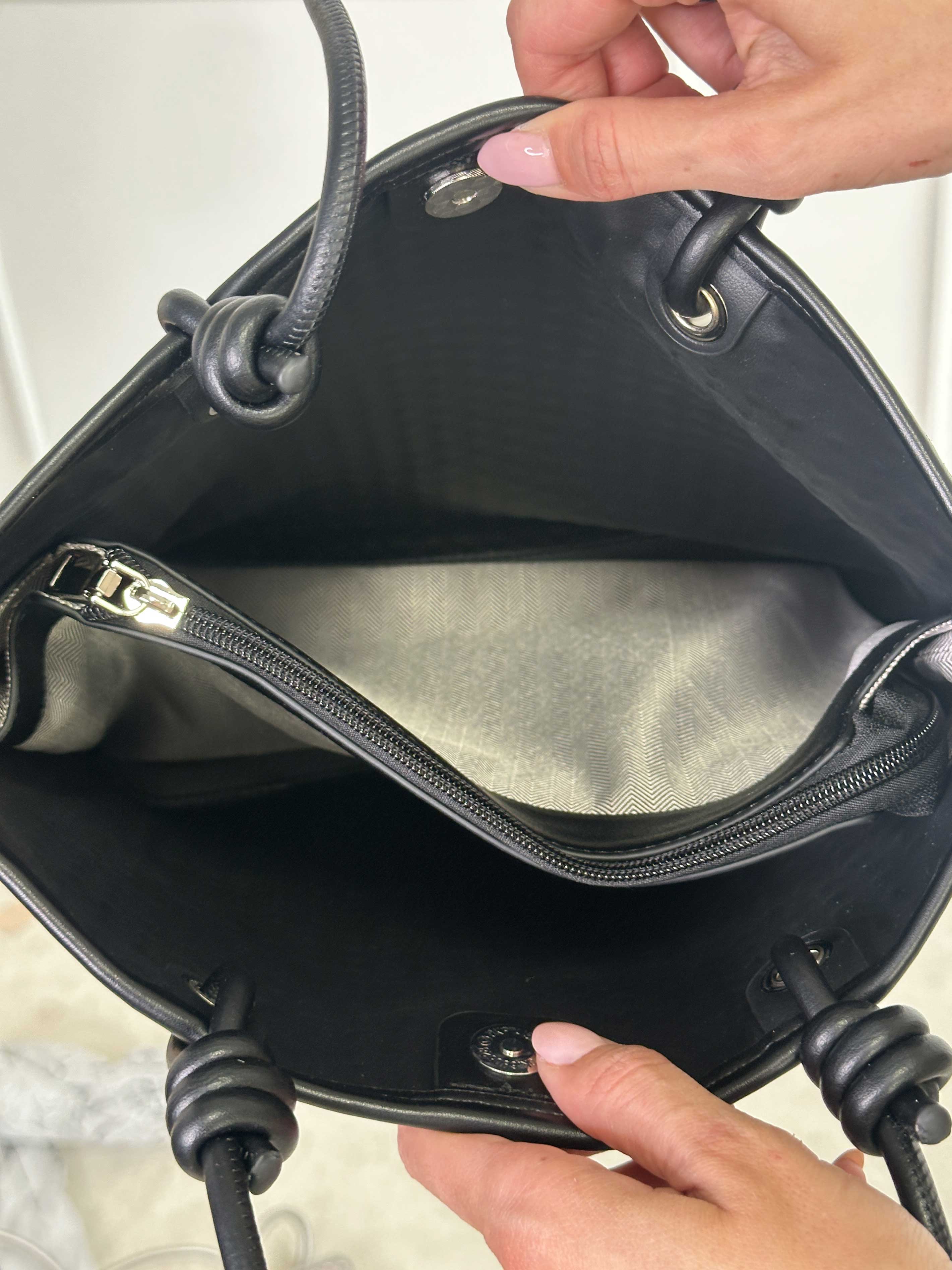 Odel - Axelväska i flätad look