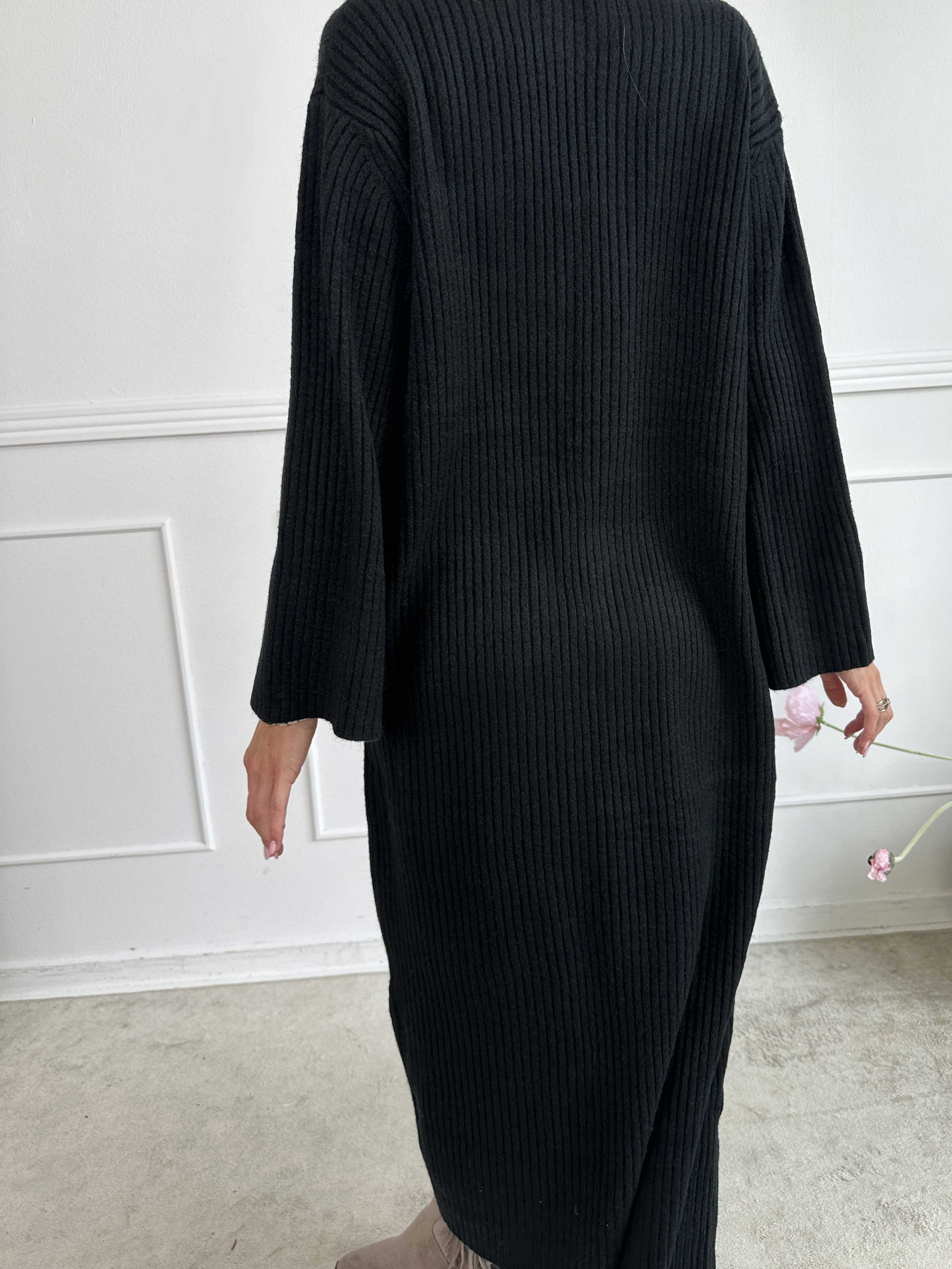 Olava - Lång ribbstickad kofta