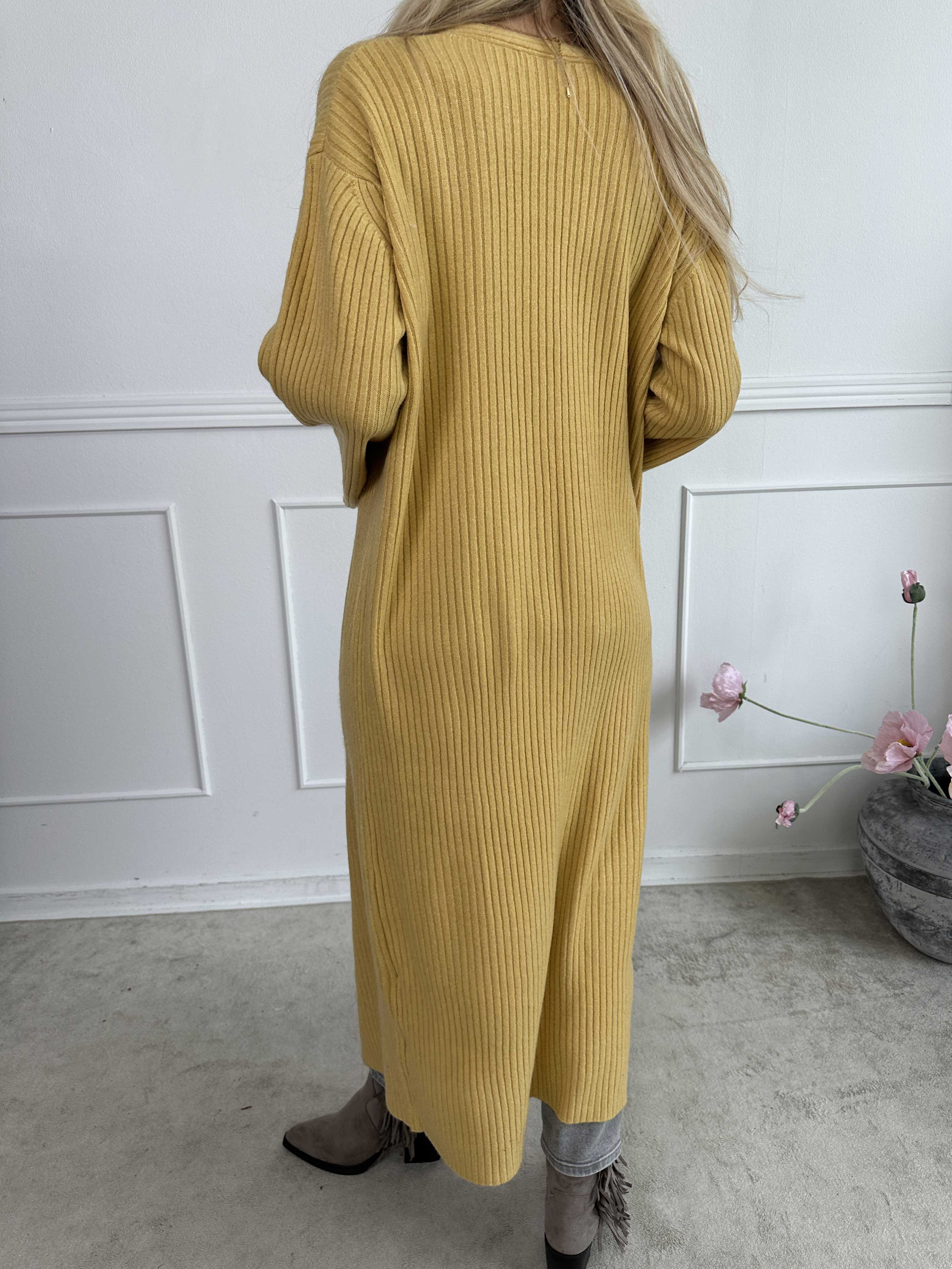 Olava - Lång ribbstickad kofta