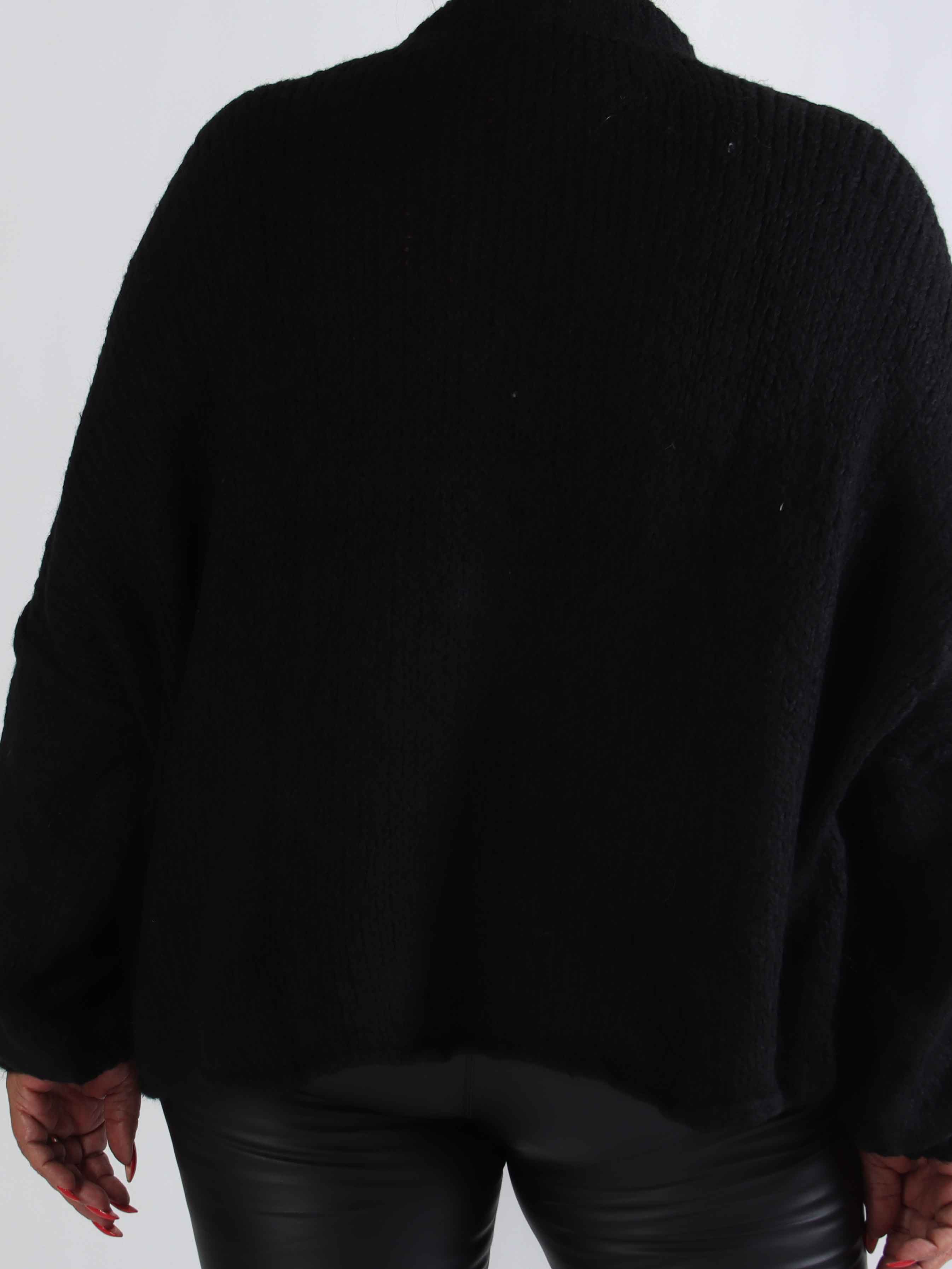 Olrun - Stickad plus size kofta med ballongärmar och guldknappar