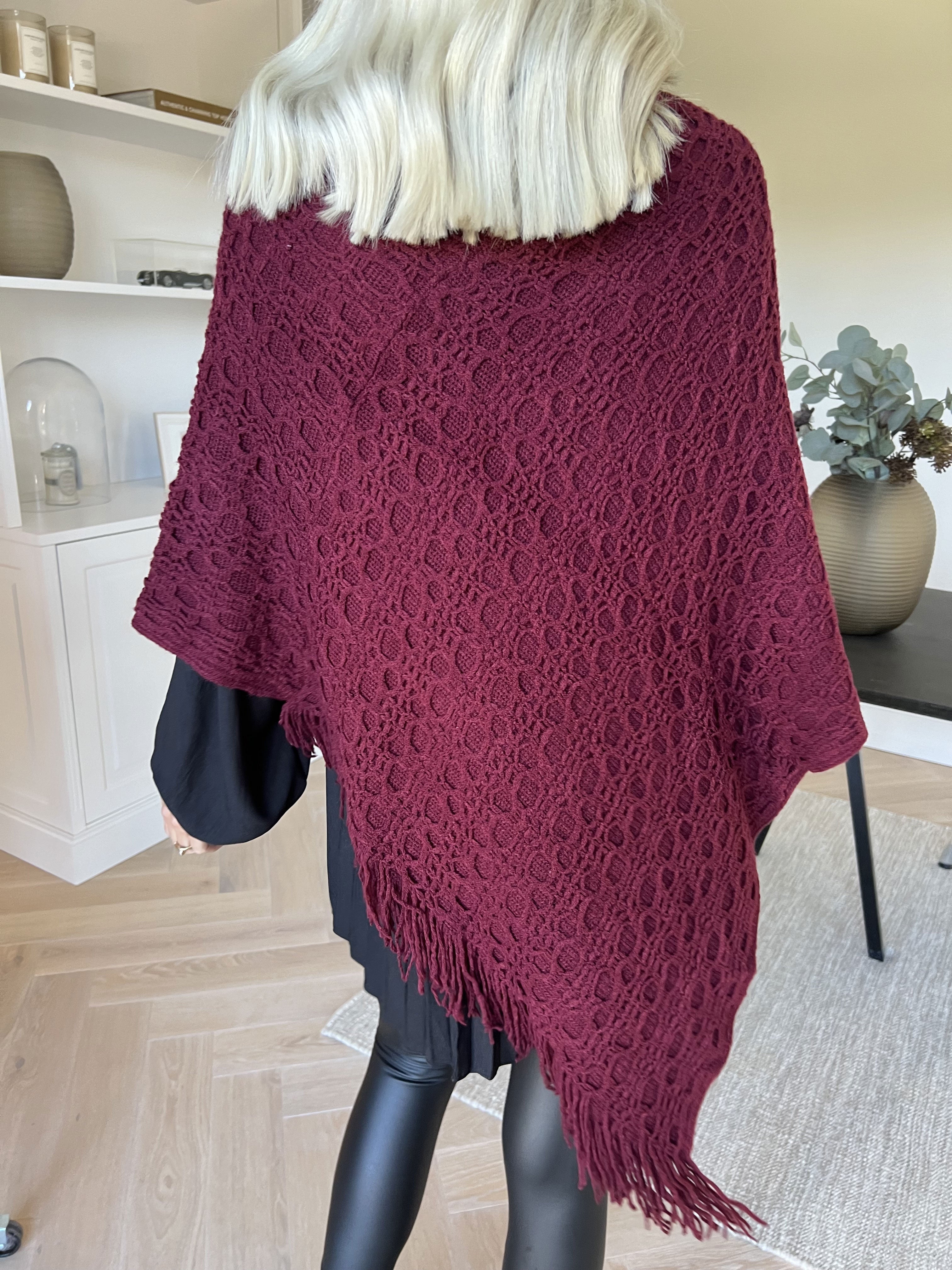 Opra - Mjuk stickad plus size poncho