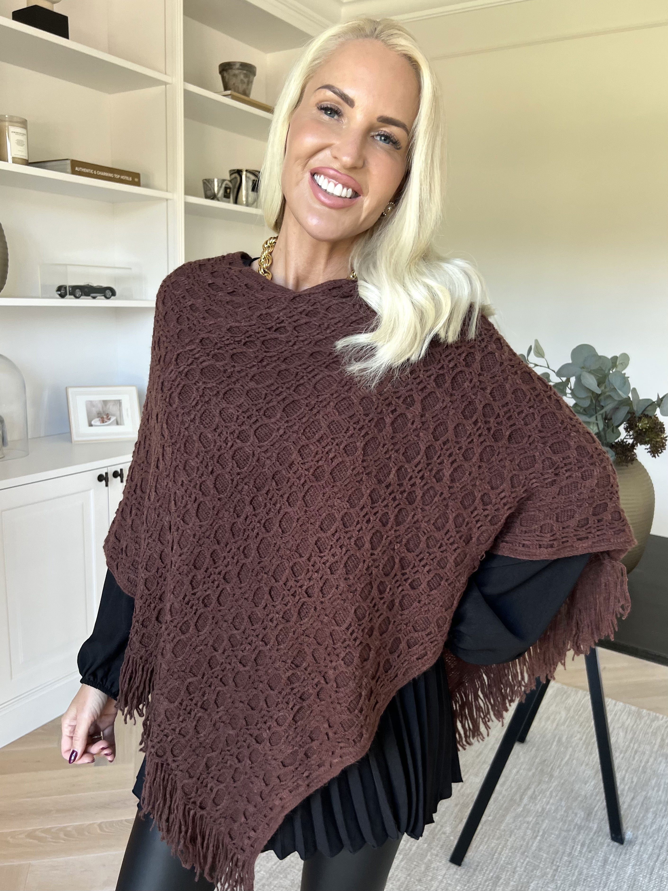 Opra - Mjuk stickad plus size poncho