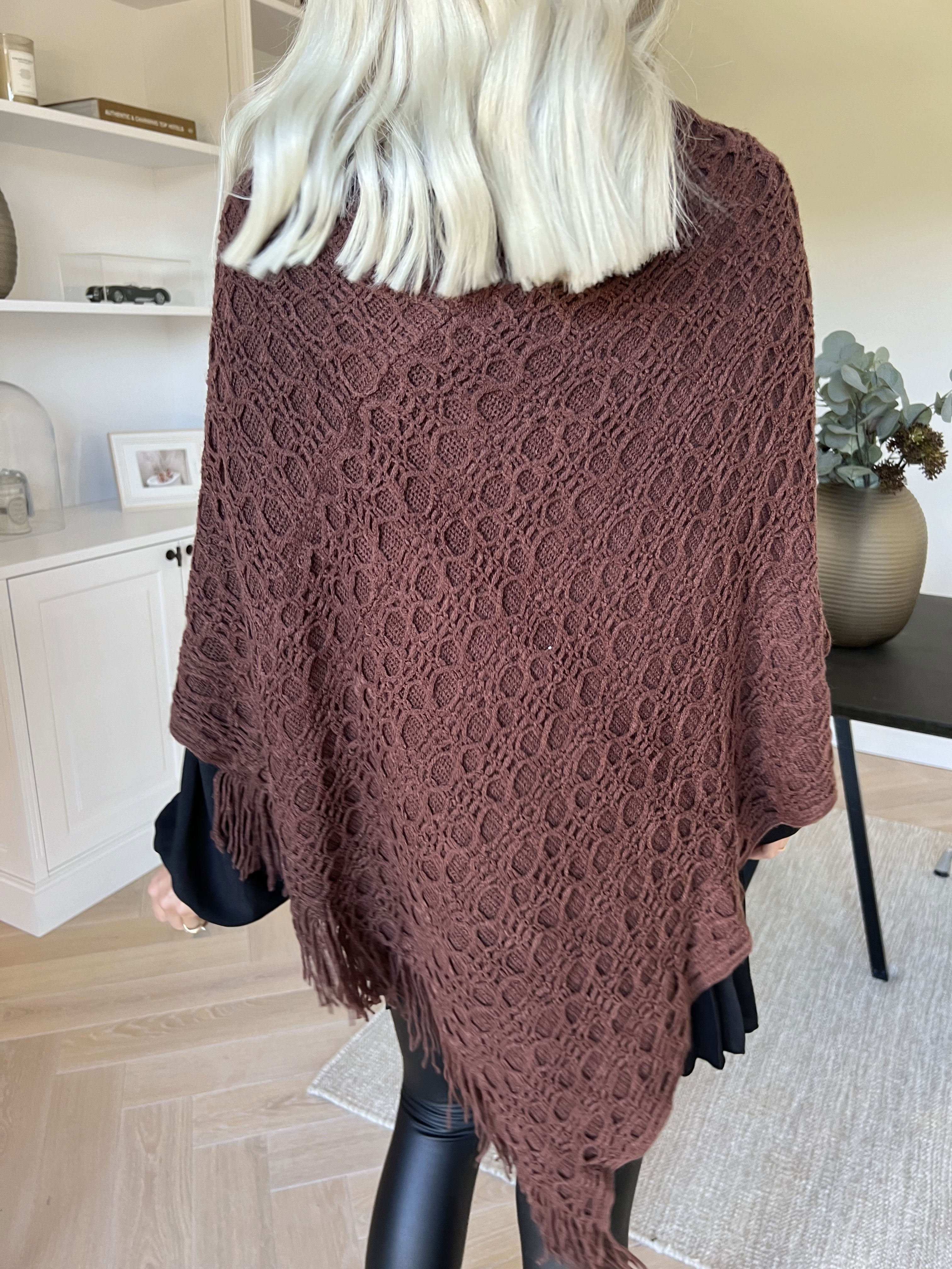 Opra - Mjuk stickad plus size poncho