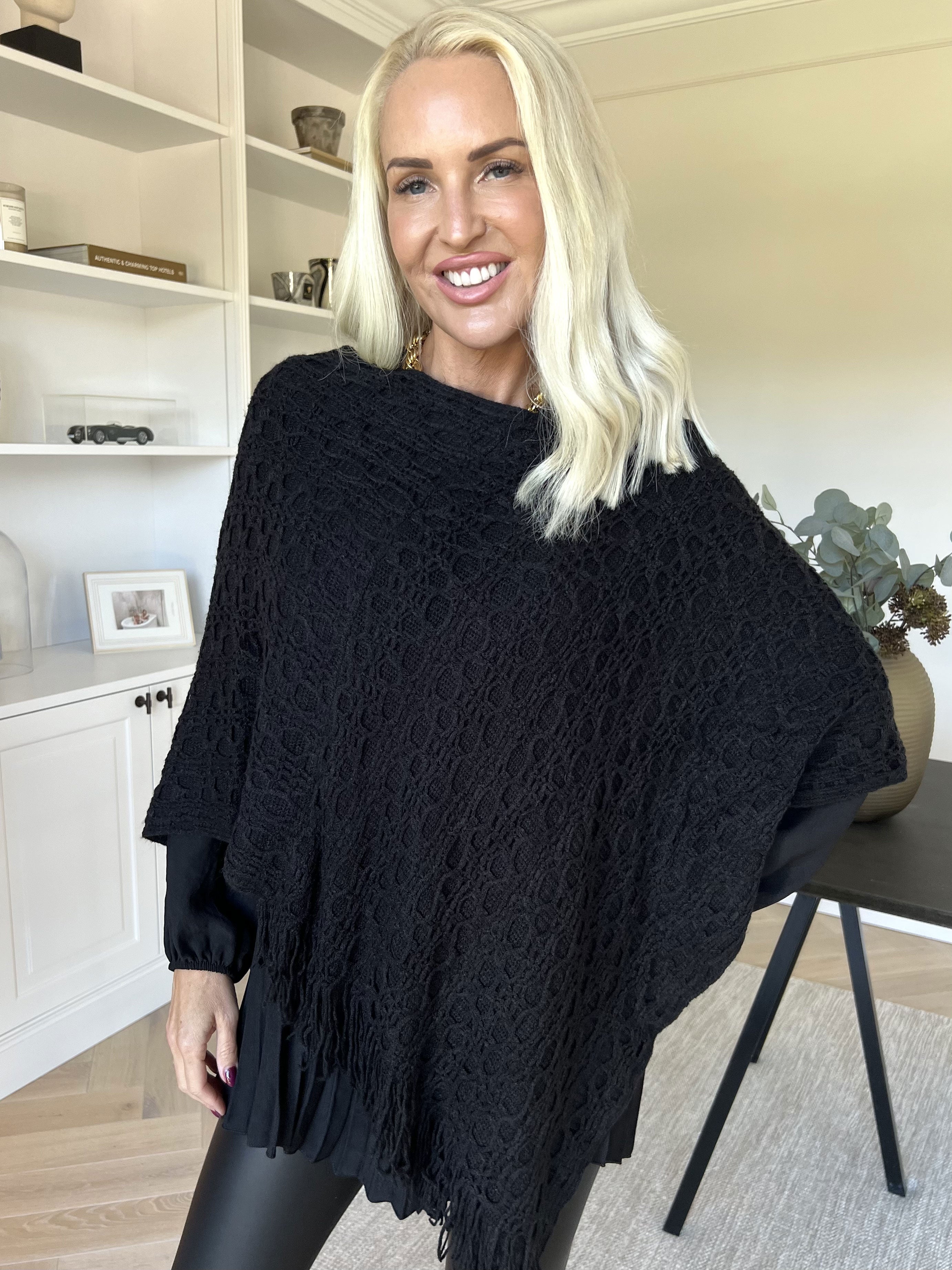 Opra - Mjuk stickad plus size poncho