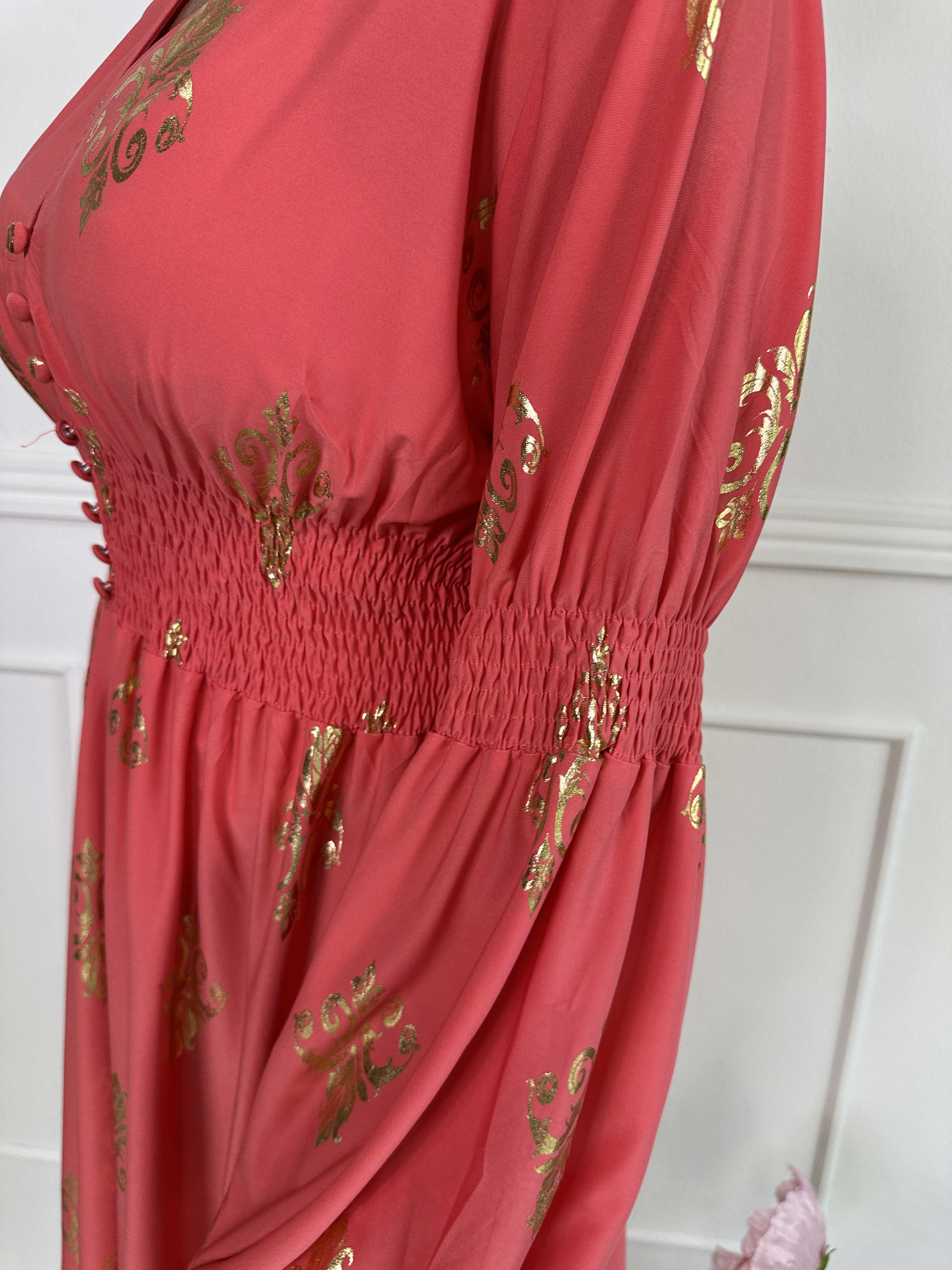 Paige Royal Gold - Elastisk klänning med guldfärgat mönster och knappar vid bysten