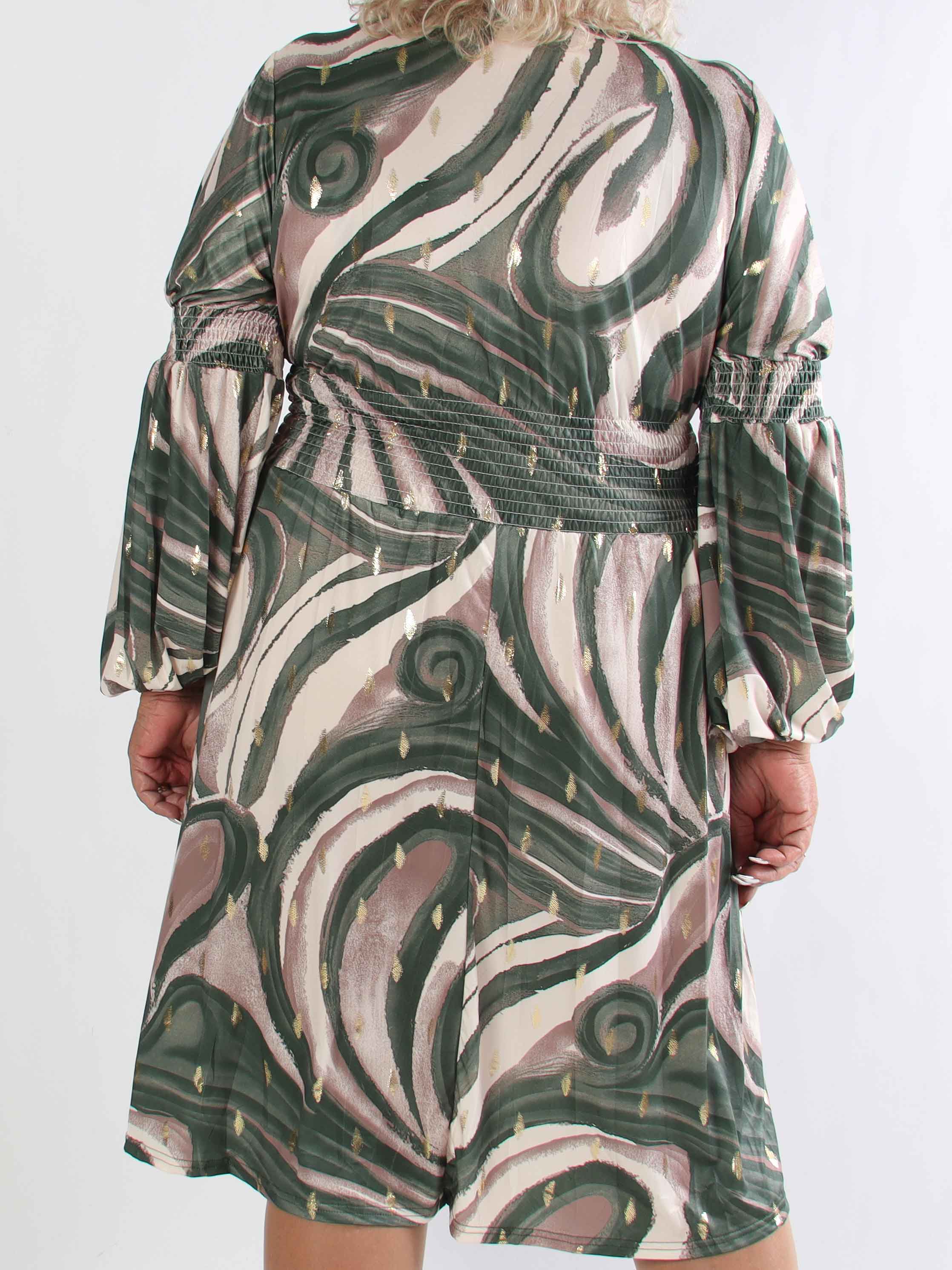 Paige Swirls - Elastisk plus size klänning med smock och knappar vid bysten