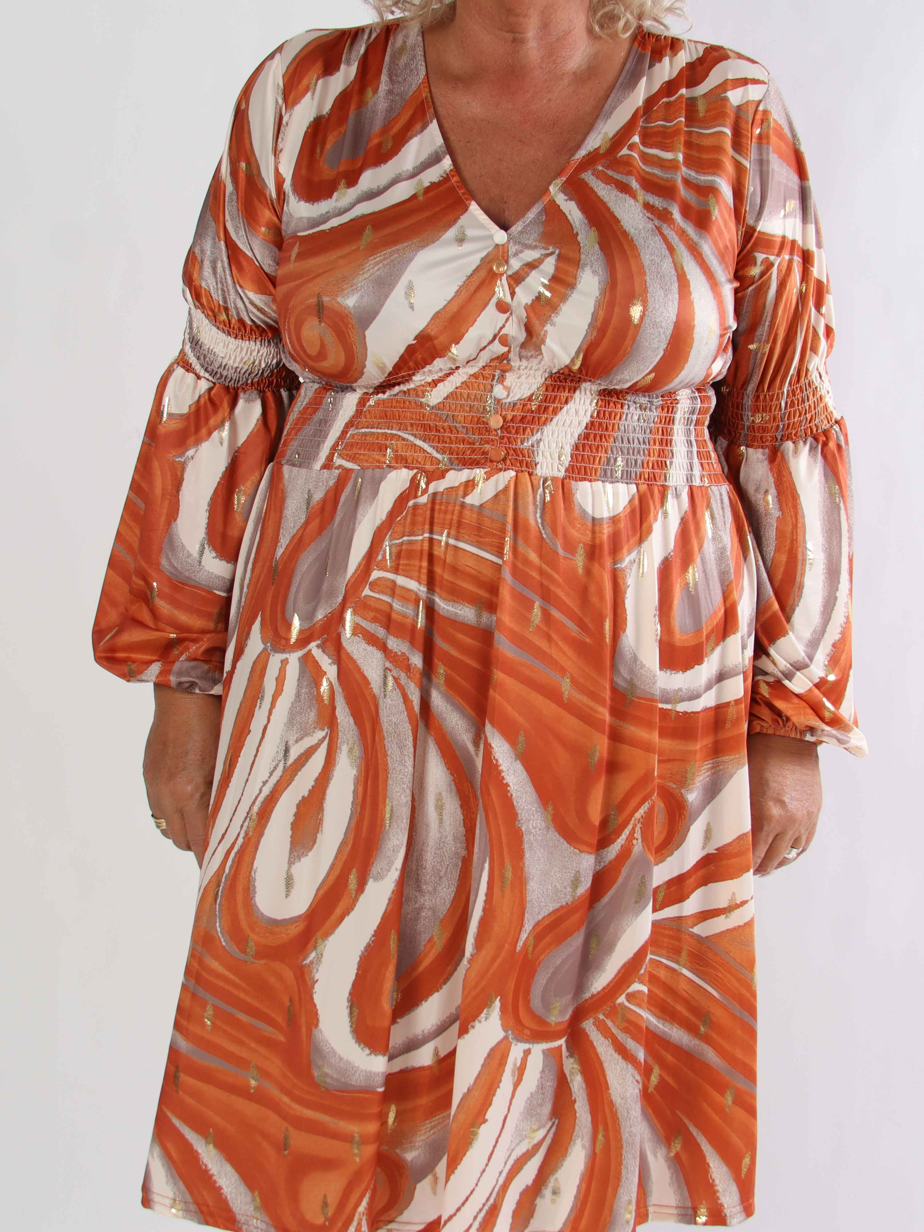 Paige Swirls - Elastisk plus size klänning med smock och knappar vid bysten