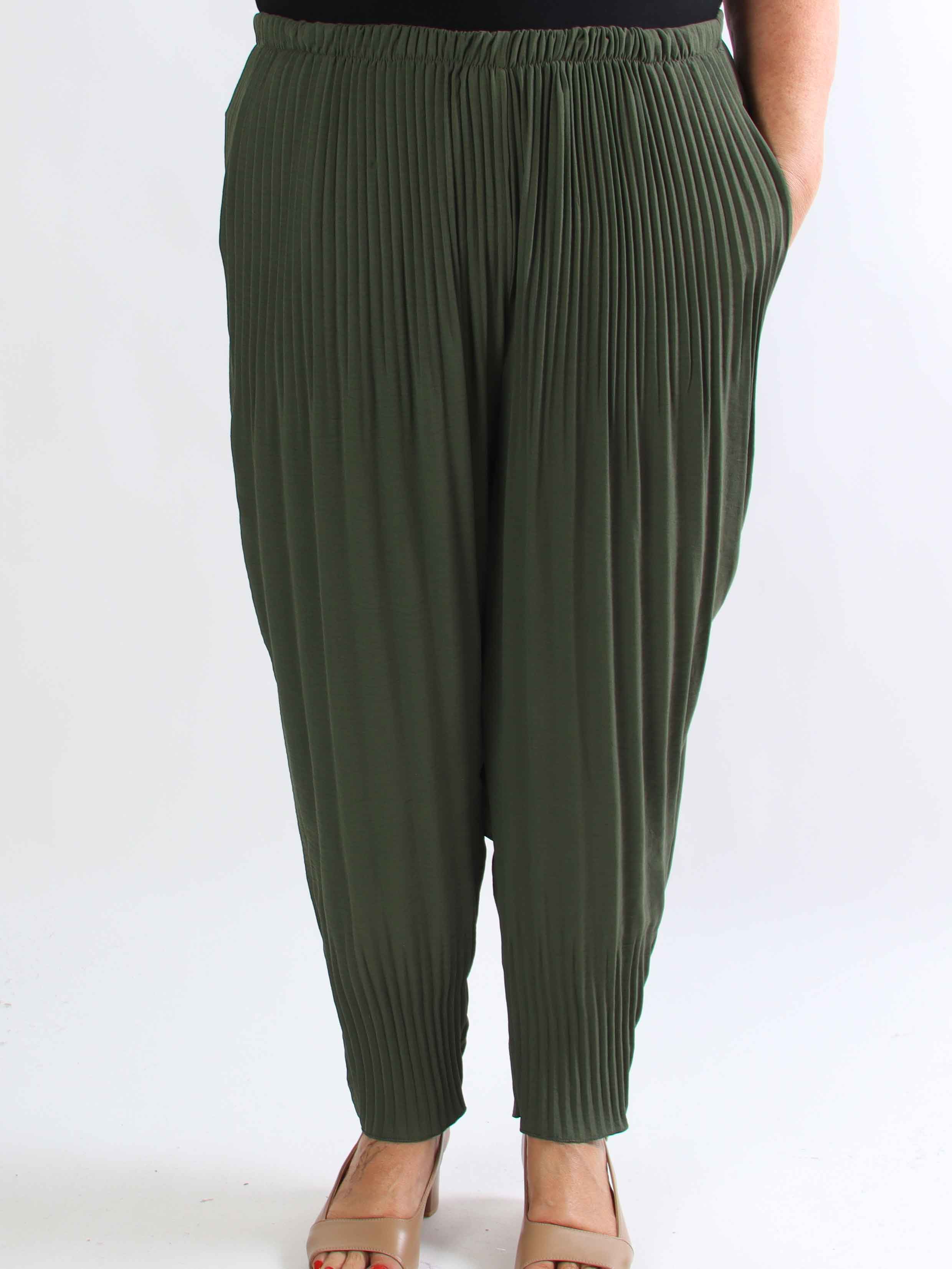 Paja - Lösa plisserade plus size byxor med resår i midjan